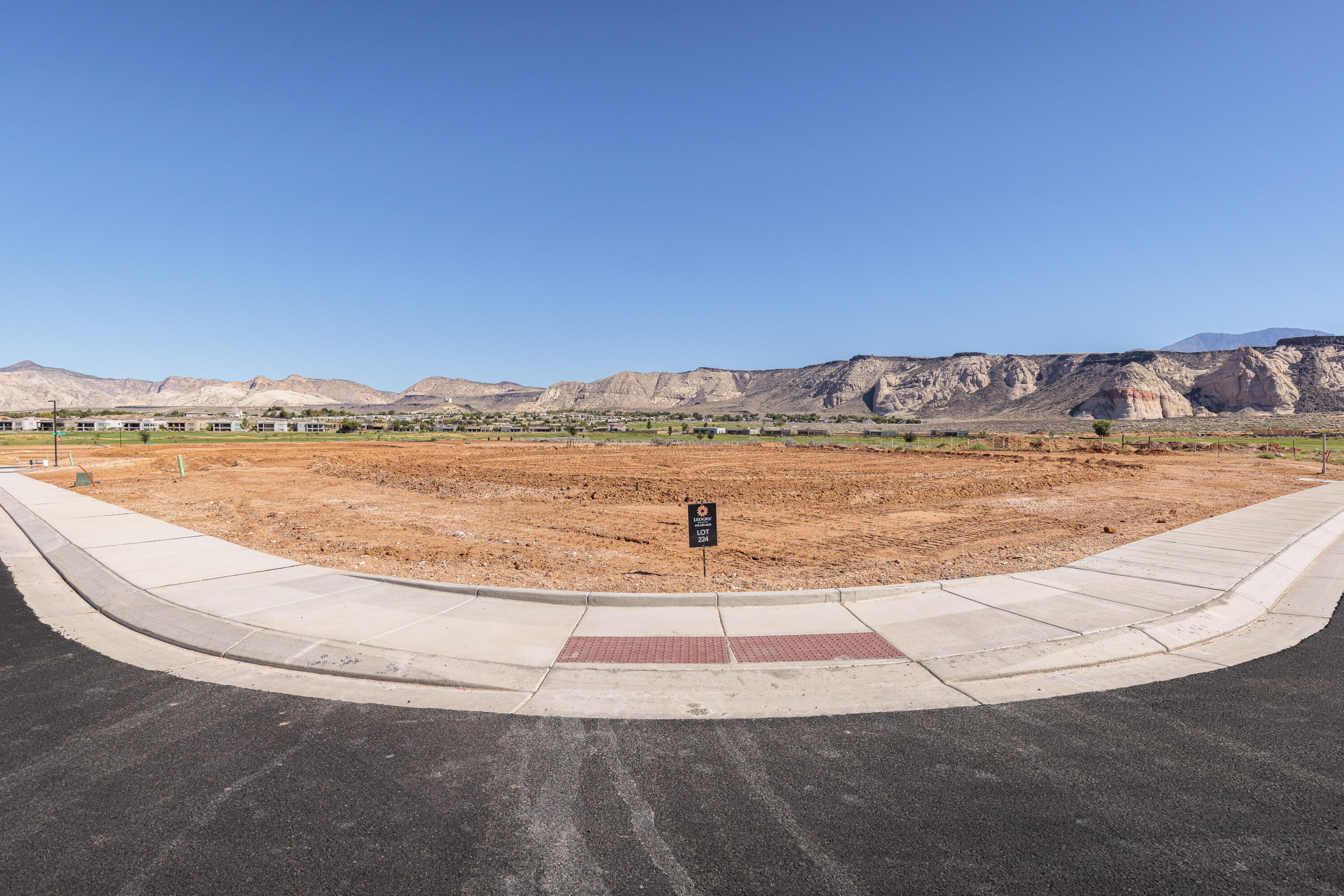 LEDGES OF ST GEORGE - Land