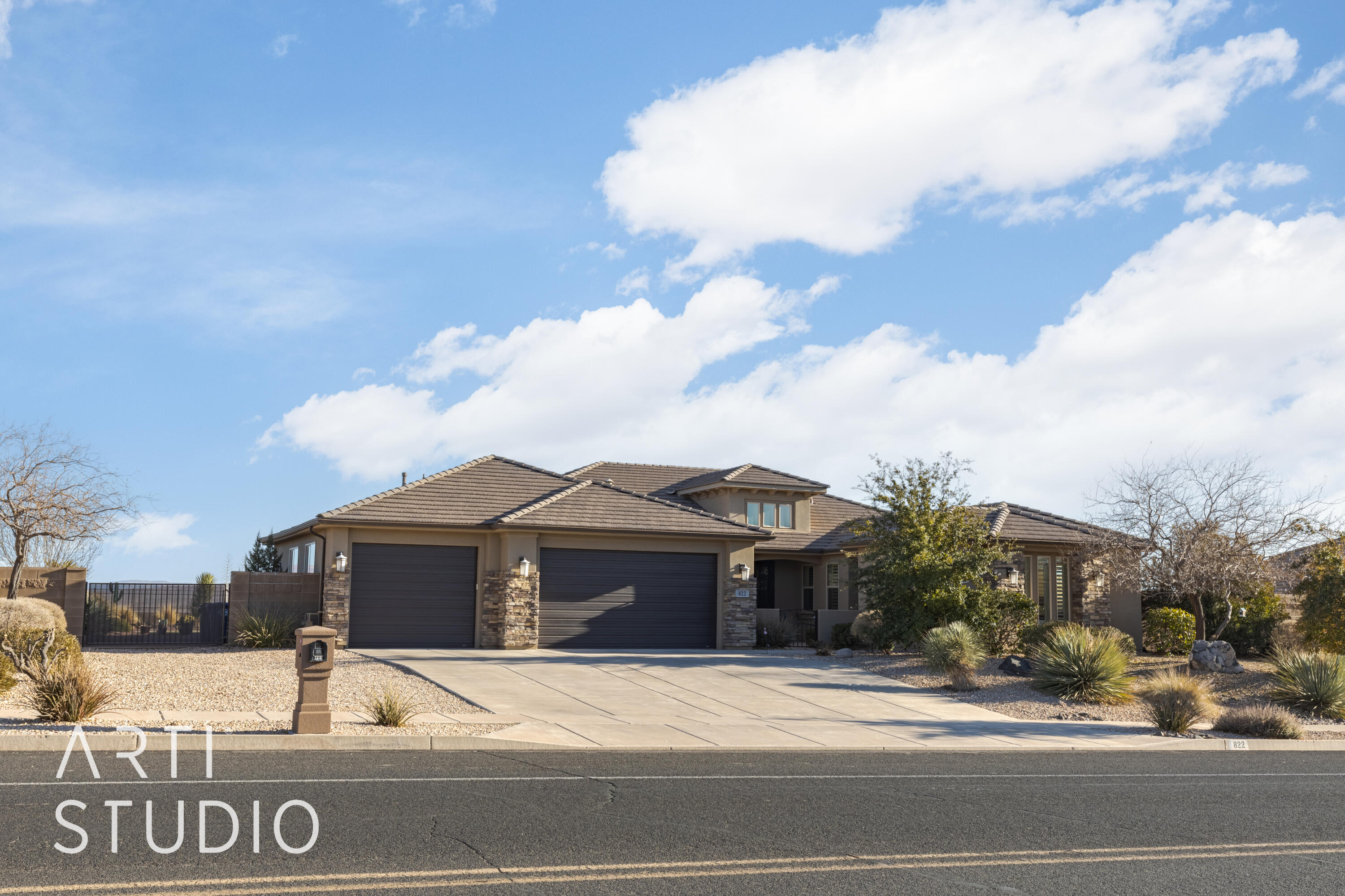 HIGHLAND PARK AT THE CORAL CANYON - Residential