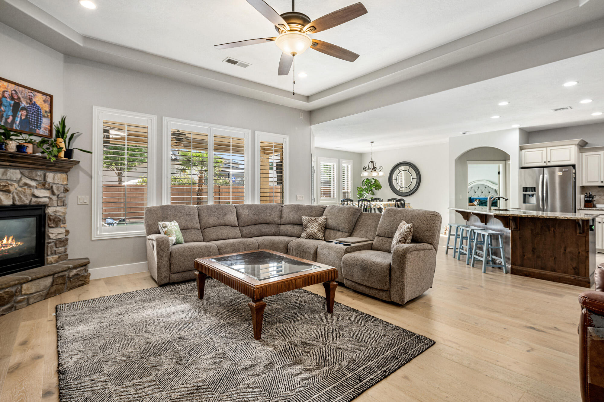 AVALLON AT MEADOWOOD - Residential