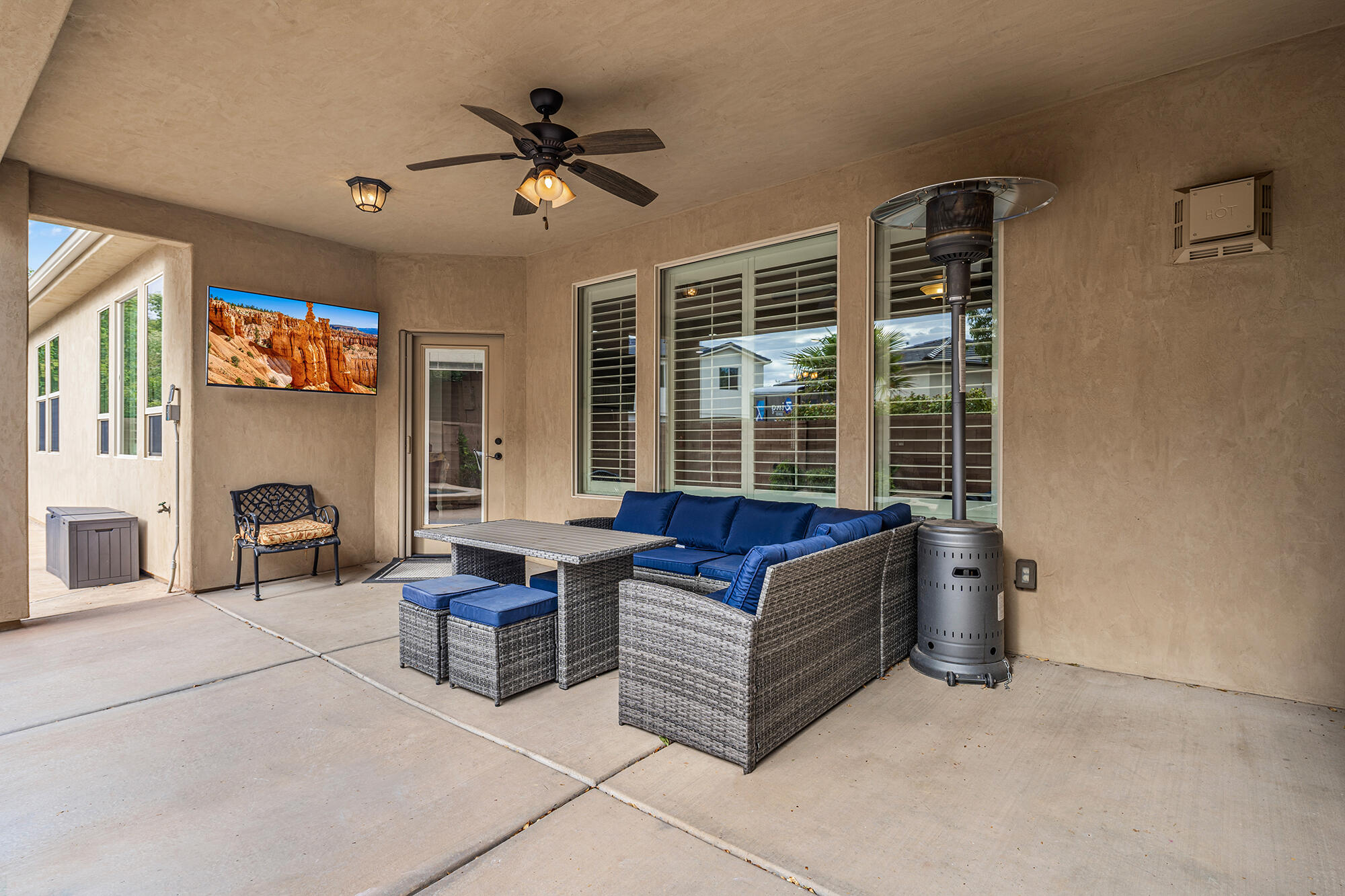 AVALLON AT MEADOWOOD - Residential