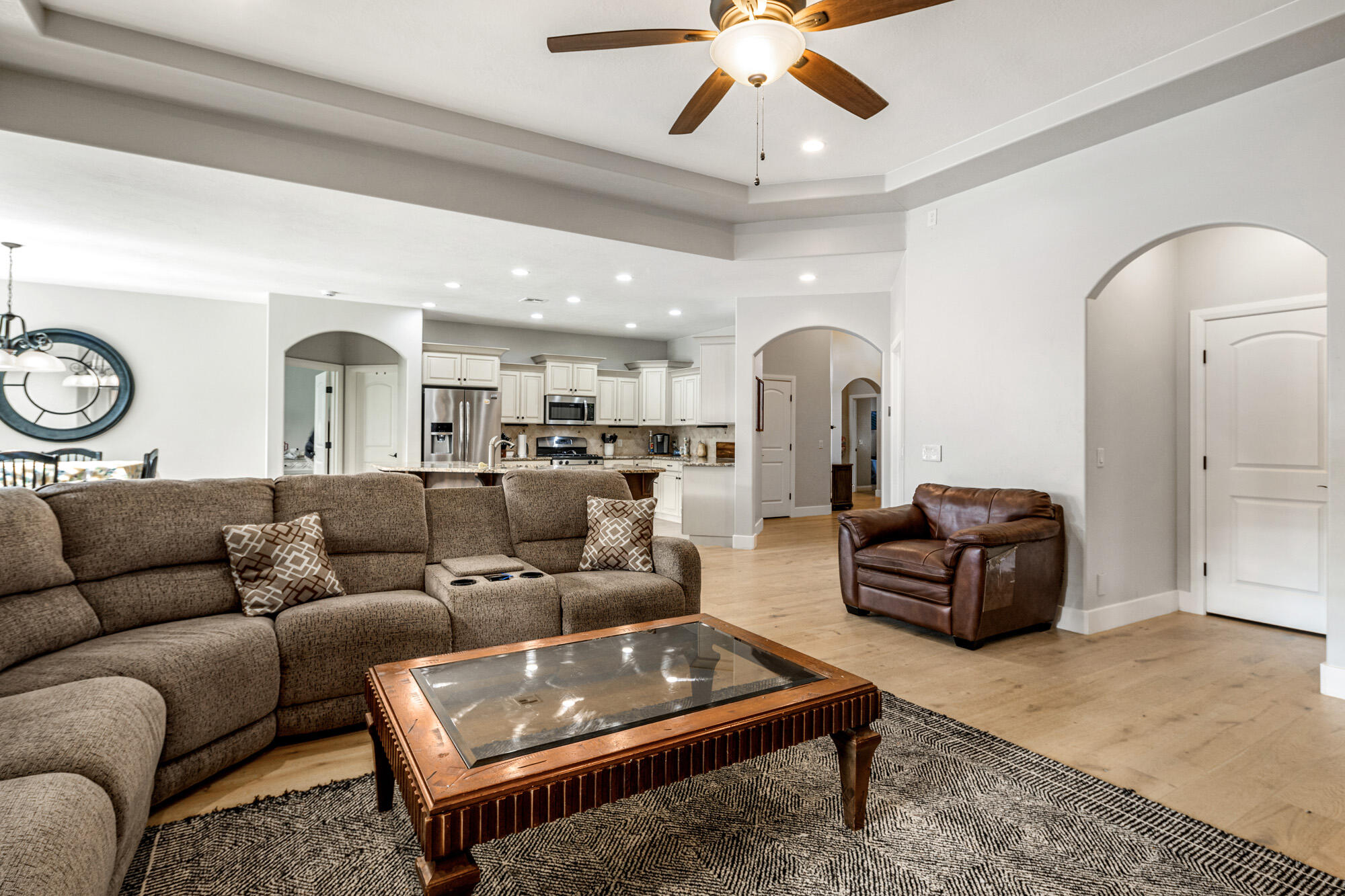 AVALLON AT MEADOWOOD - Residential