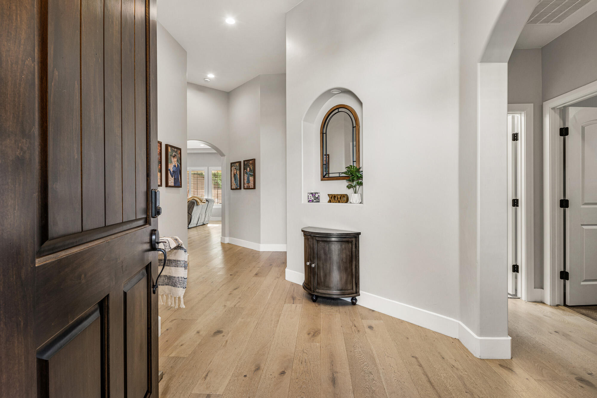 AVALLON AT MEADOWOOD - Residential