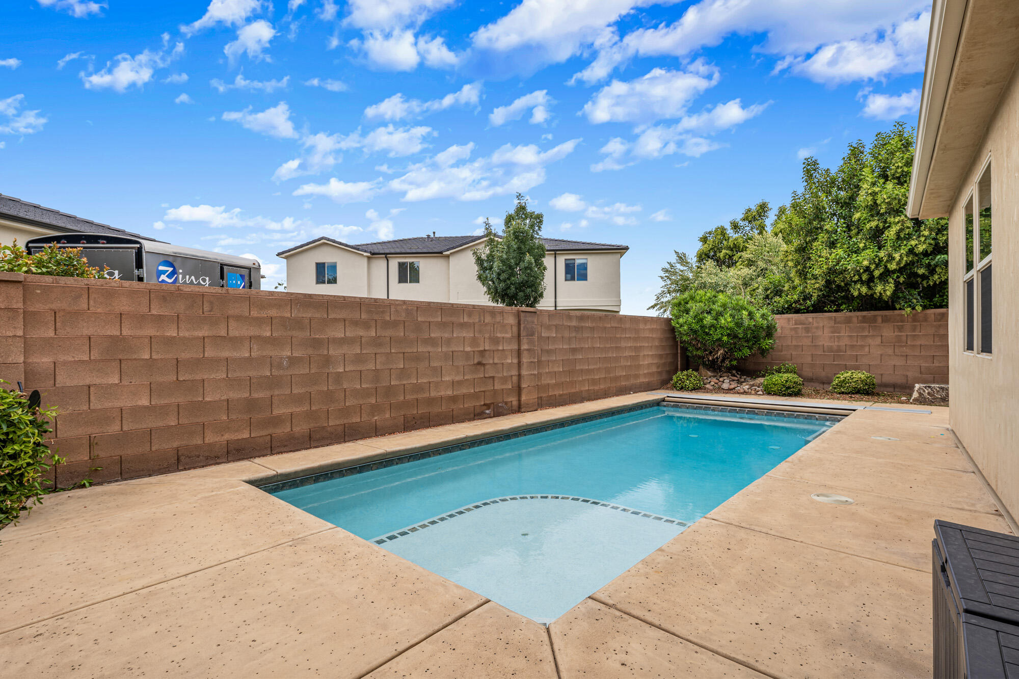 AVALLON AT MEADOWOOD - Residential