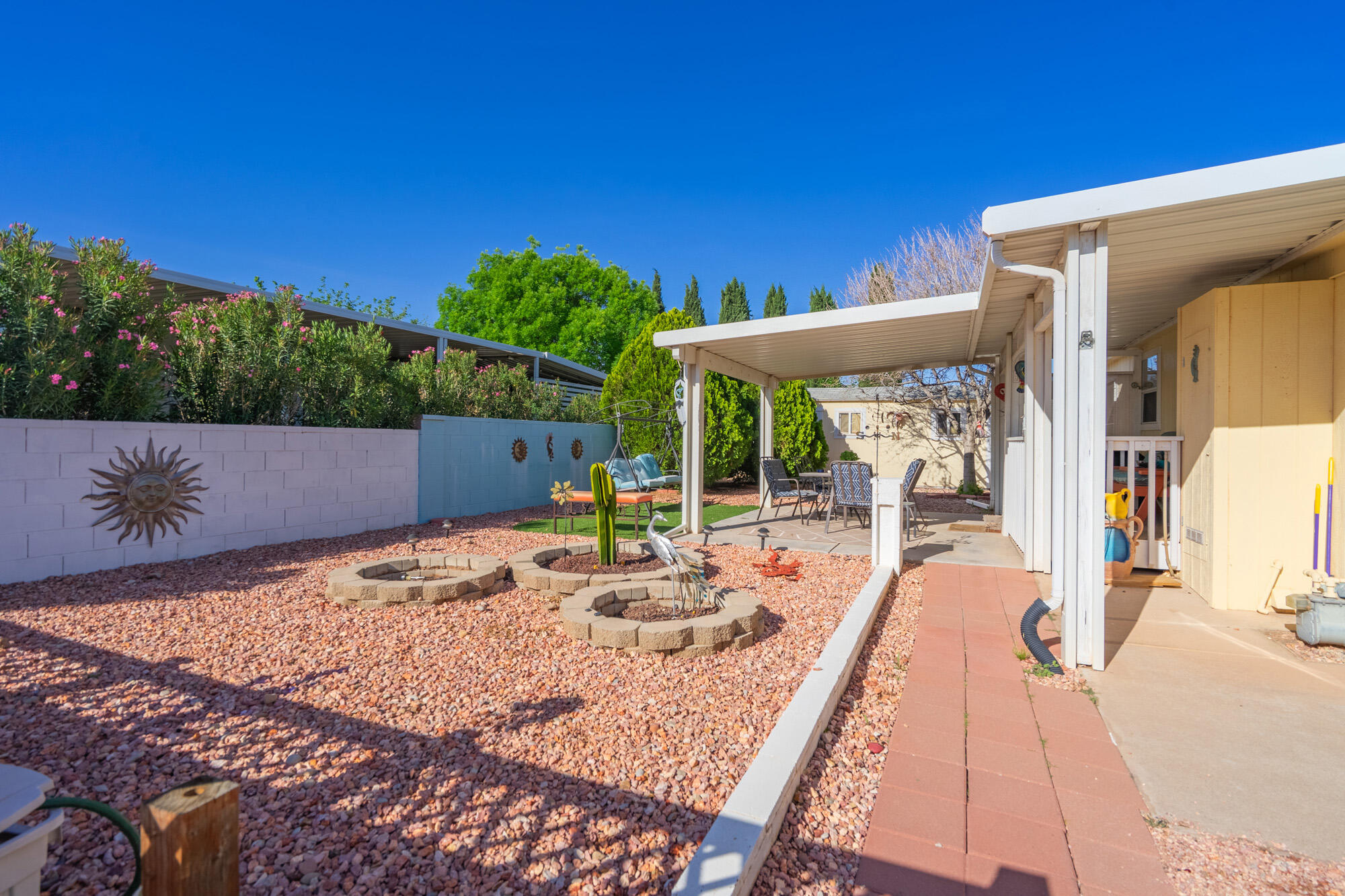 LAVA BLUFF MOBILE HOME PARK - Residential