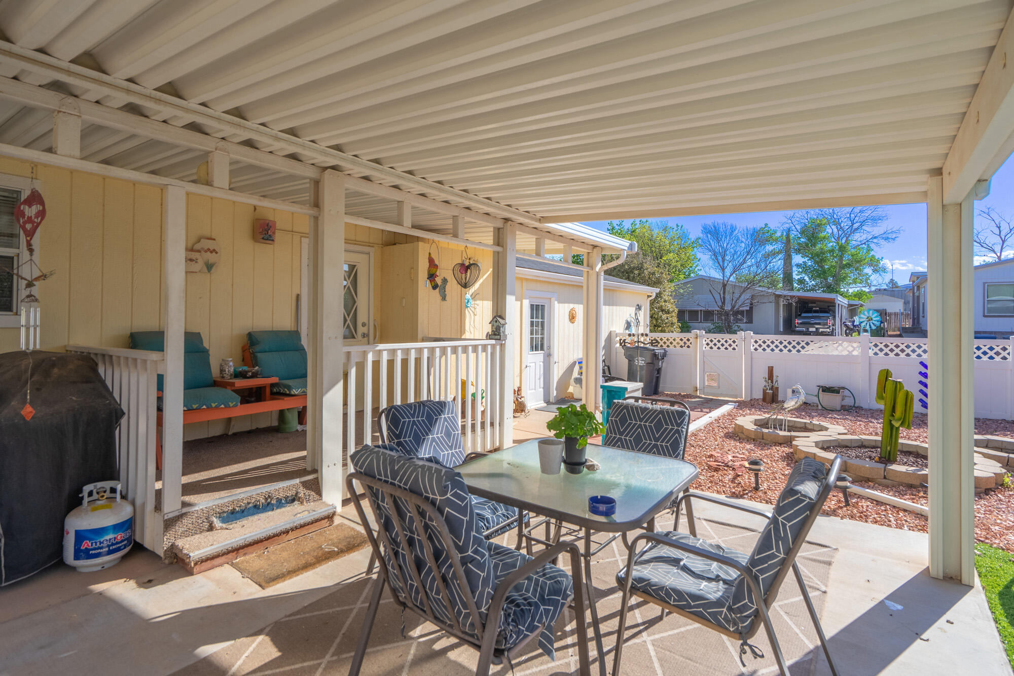 LAVA BLUFF MOBILE HOME PARK - Residential