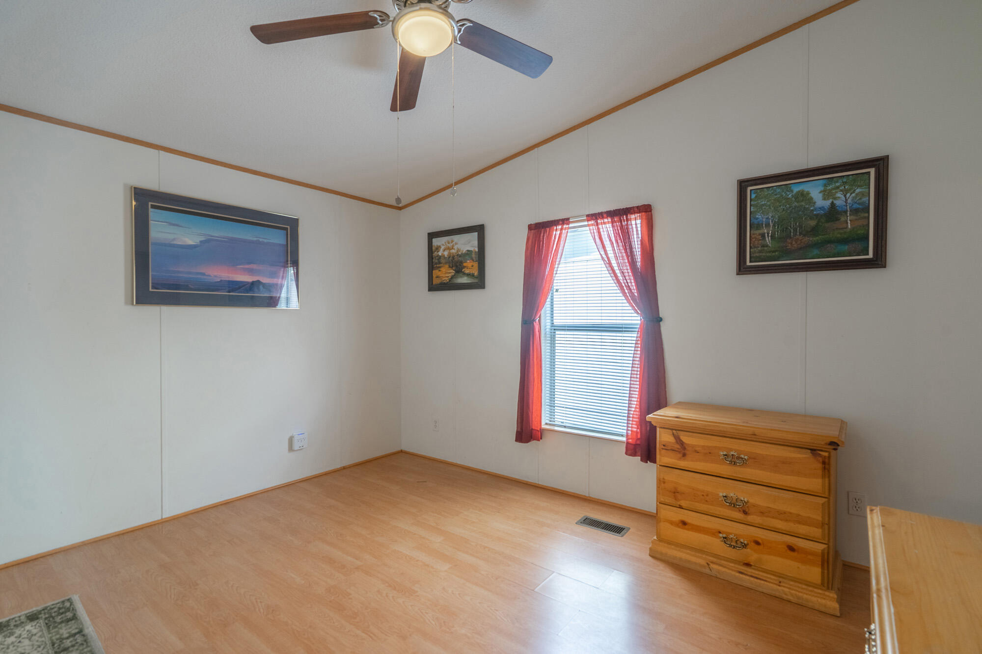 LAVA BLUFF MOBILE HOME PARK - Residential