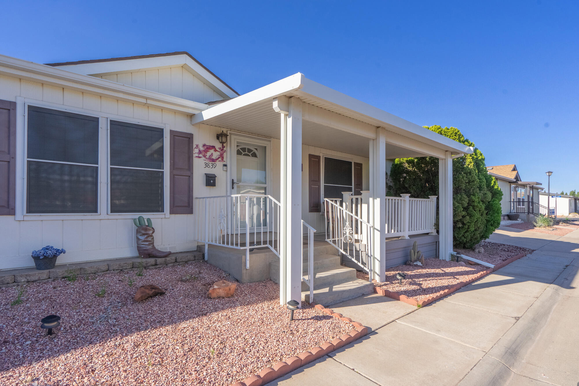 LAVA BLUFF MOBILE HOME PARK - Residential