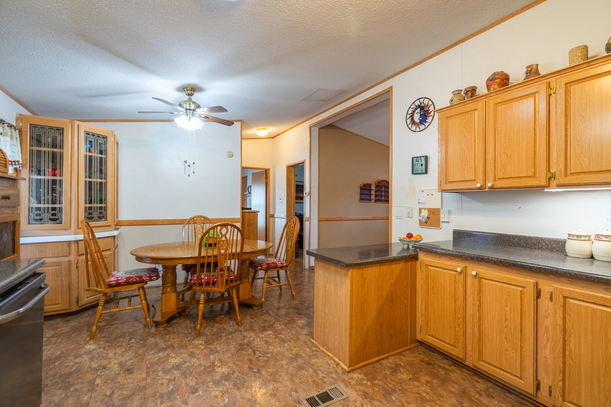 LAVA BLUFF MOBILE HOME PARK - Residential