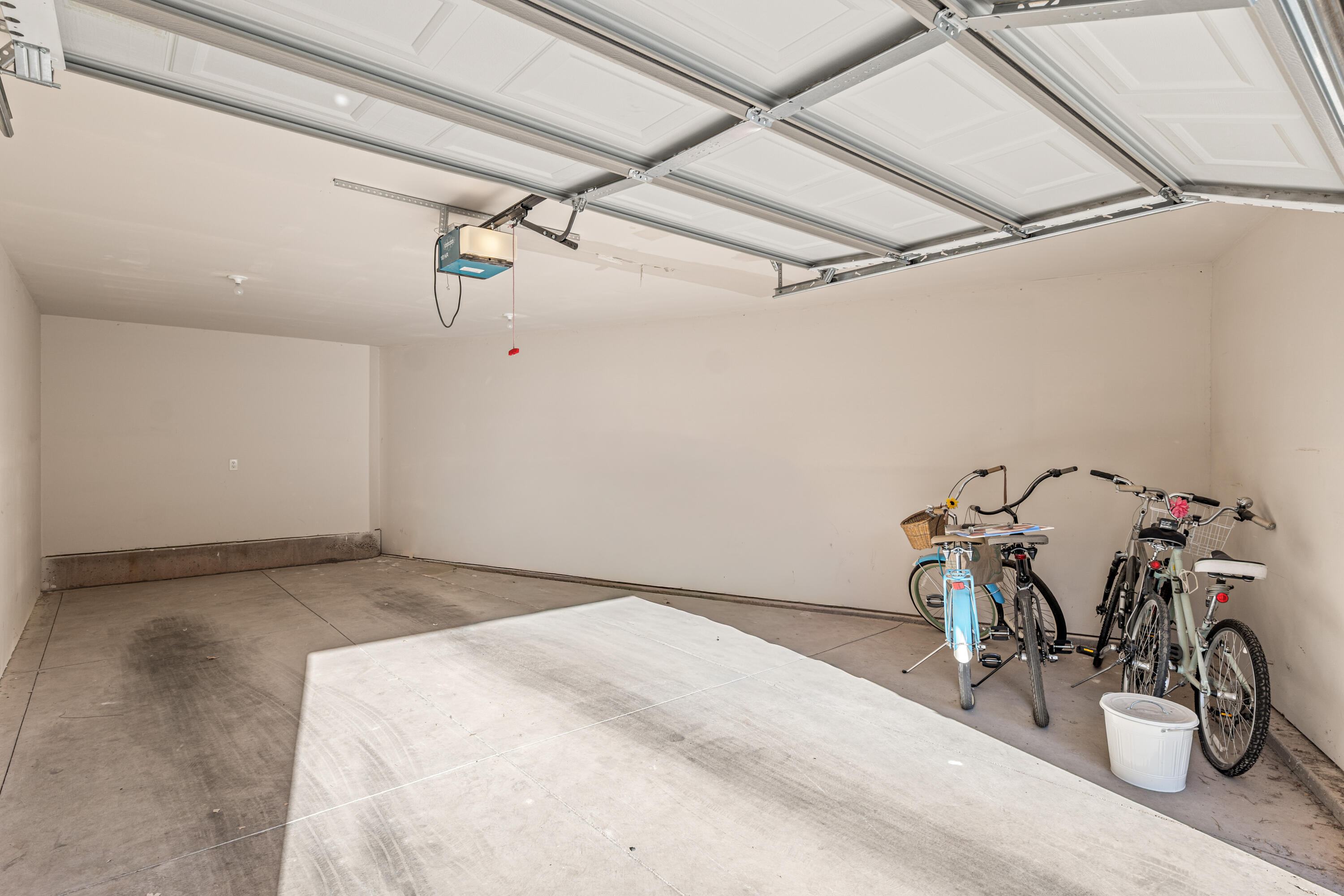 BLACKROCK CONDOS AT STONEBRIDGE - Residential