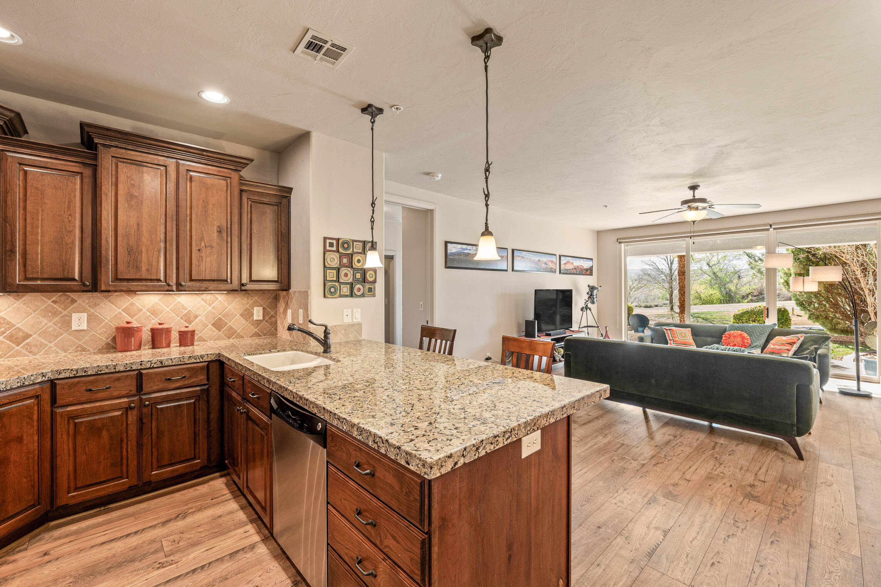 BLACKROCK CONDOS AT STONEBRIDGE - Residential