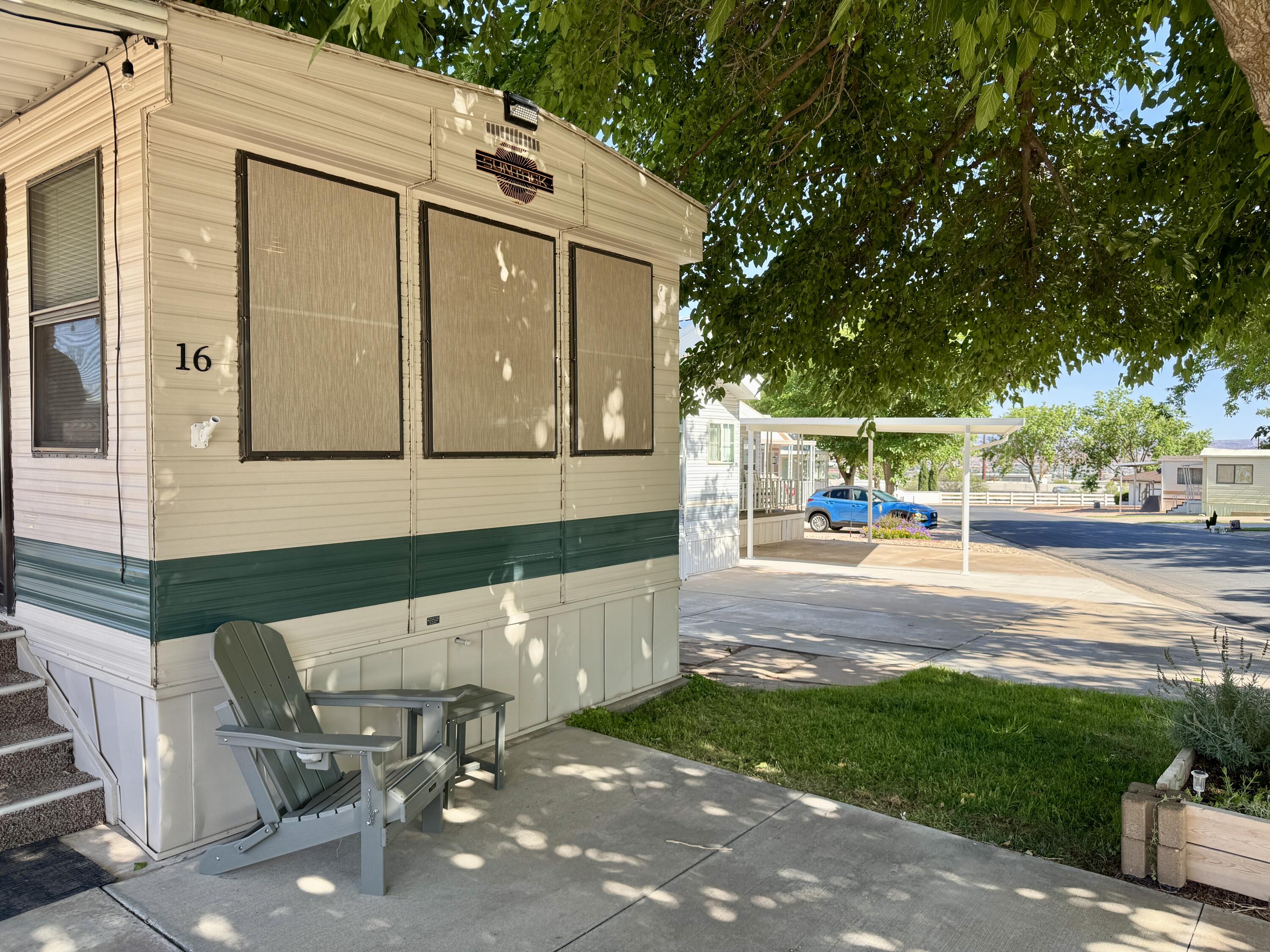 CANYON BREEZE RV RESORT - Residential