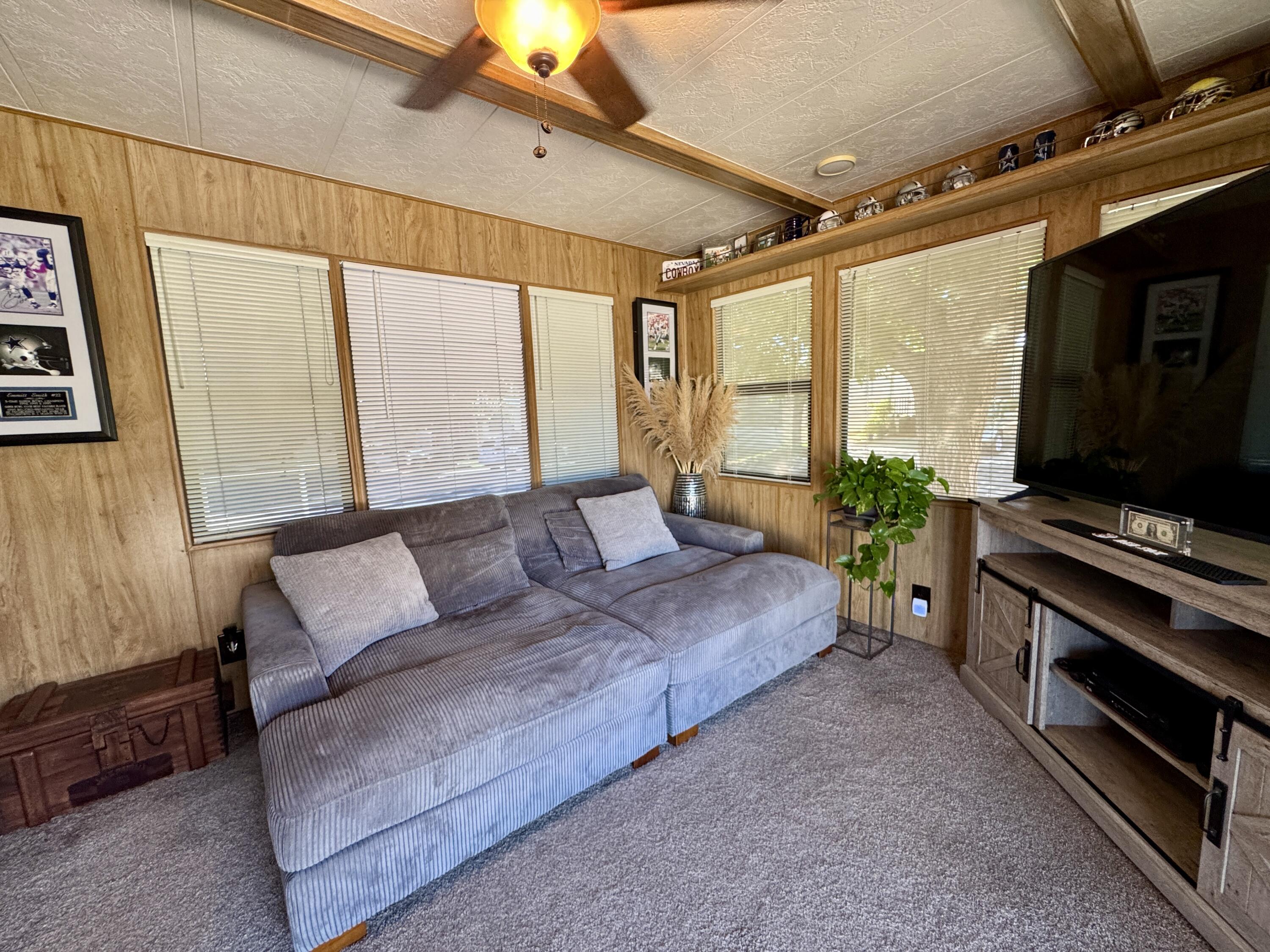 CANYON BREEZE RV RESORT - Residential