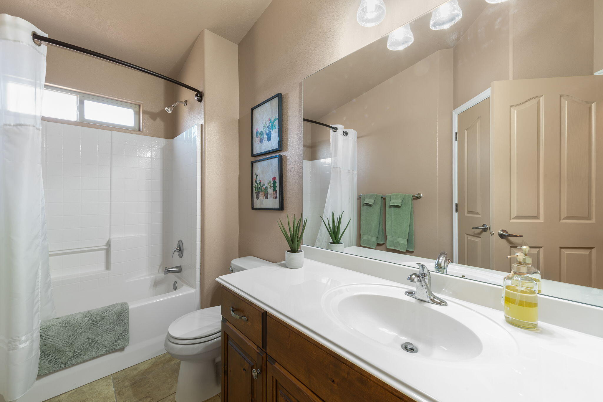 SUN CREST WEST - Residential