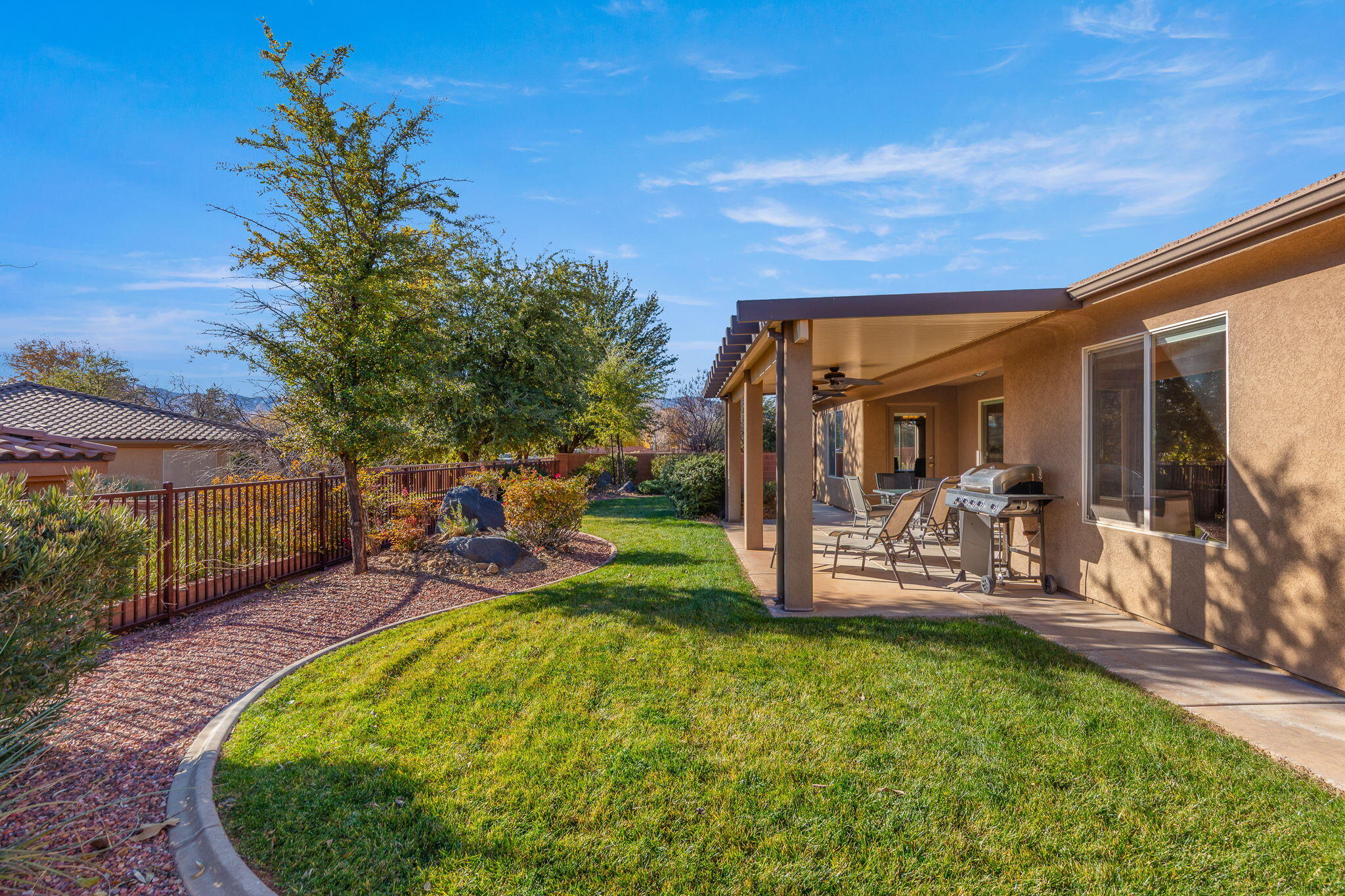 SUN CREST WEST - Residential