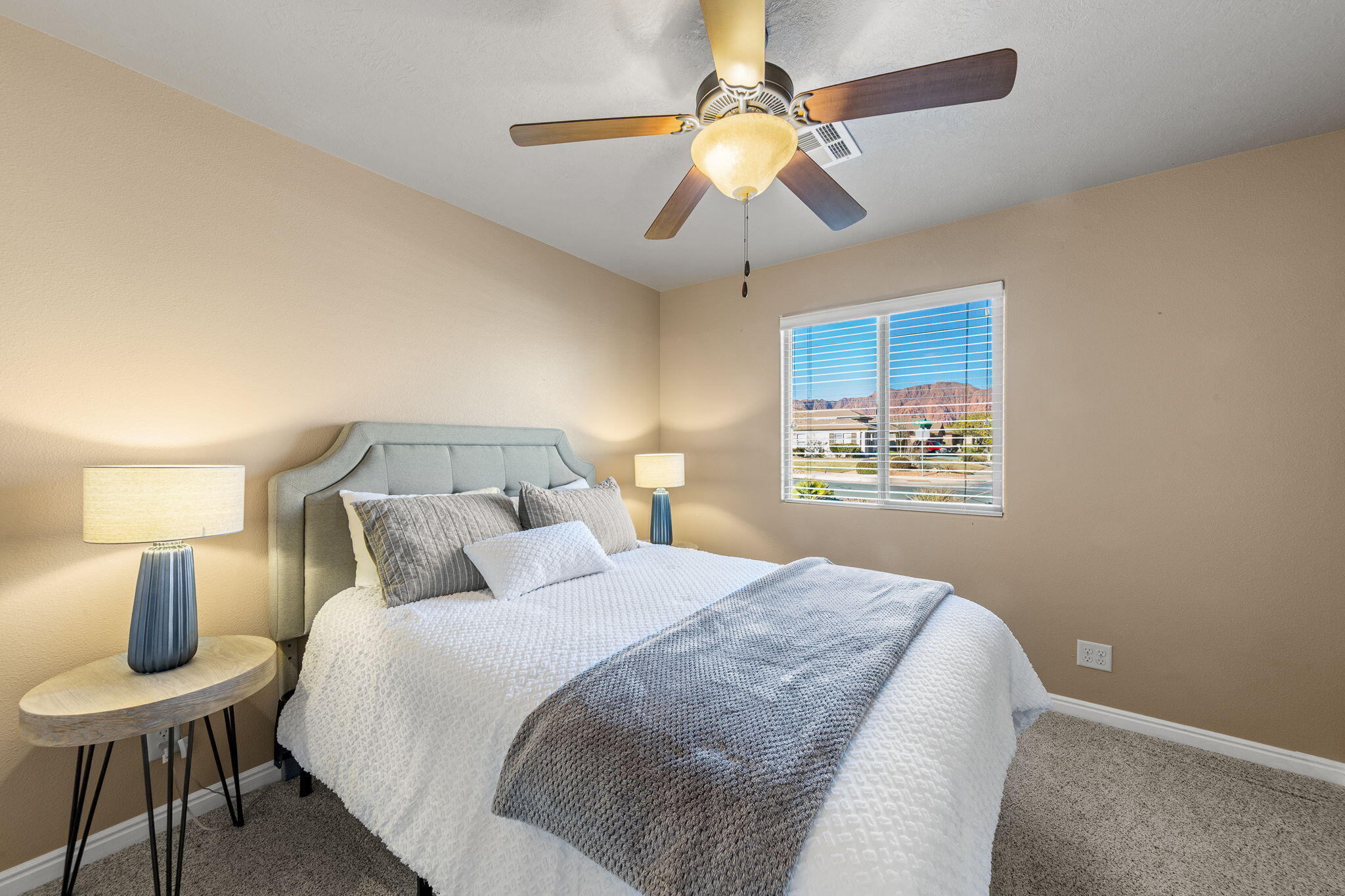 SUN CREST WEST - Residential