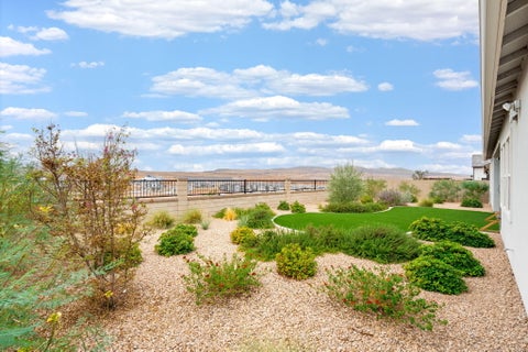 Tiny photo for 6214 S Pinyon DR, Saint George, UT 84790 (MLS # 26-275161)