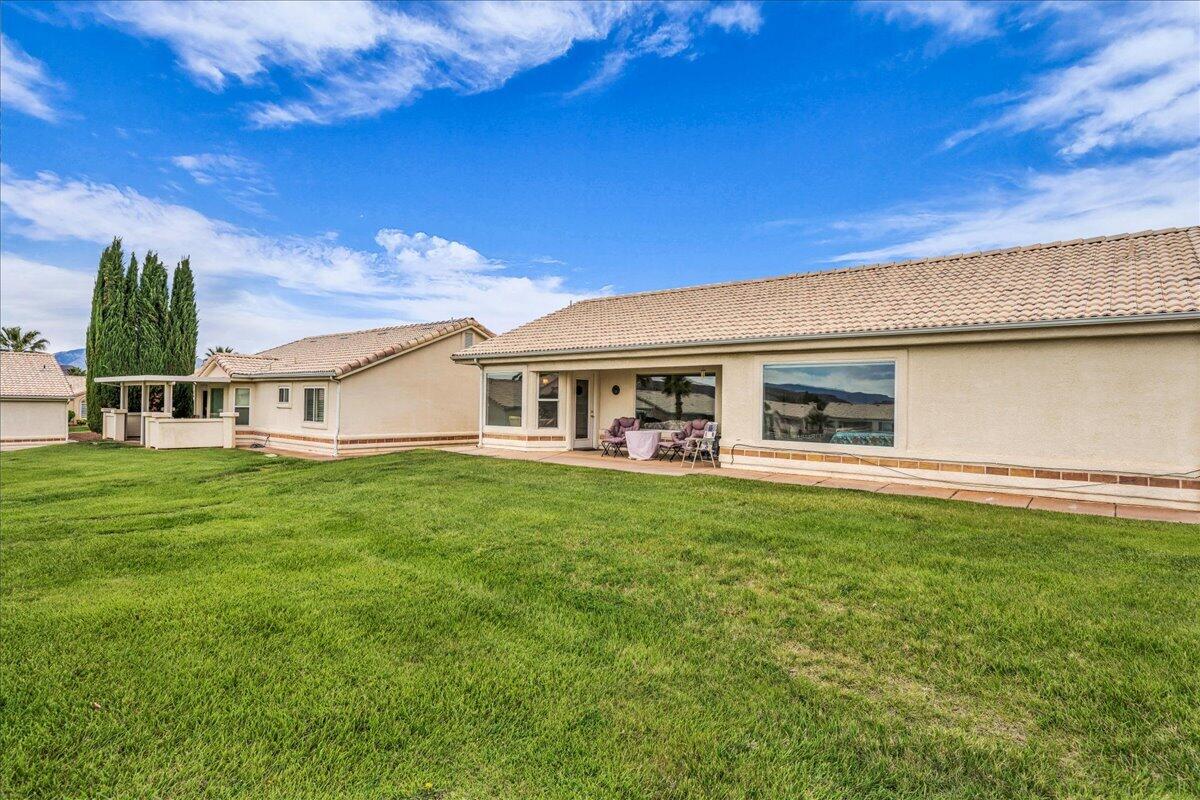 WEST SPRINGS TOWNHOMES - Residential