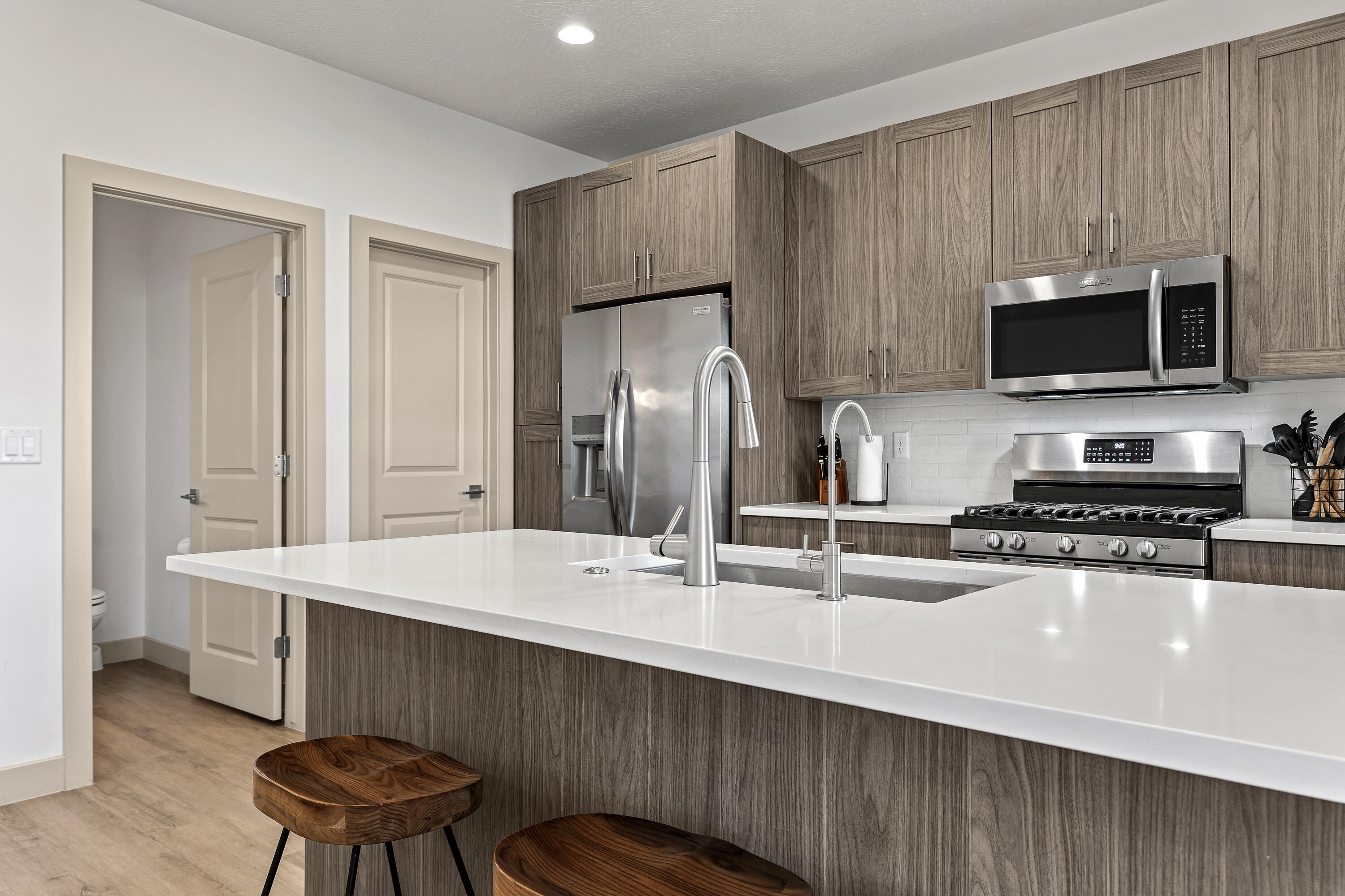 HERITAGE POINTE - Residential