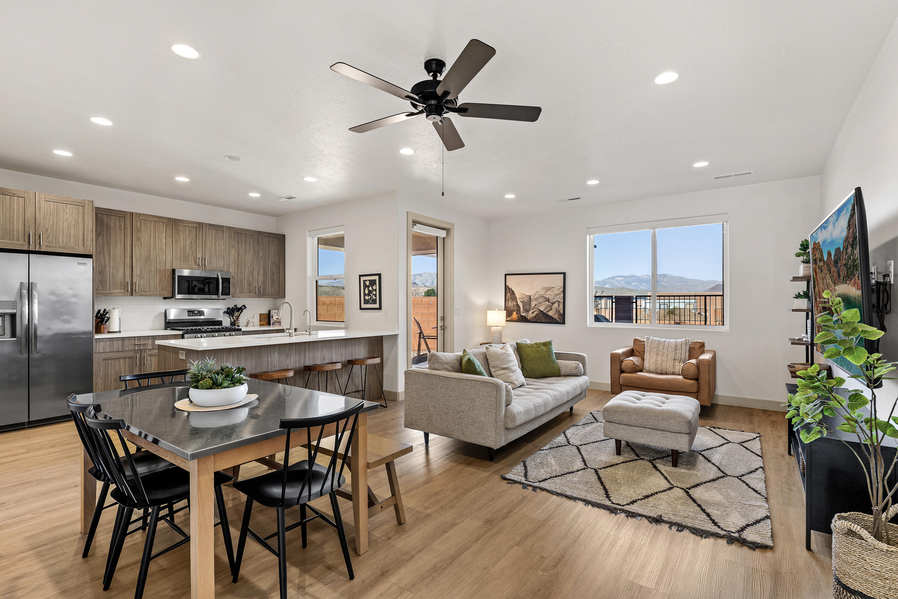 HERITAGE POINTE - Residential