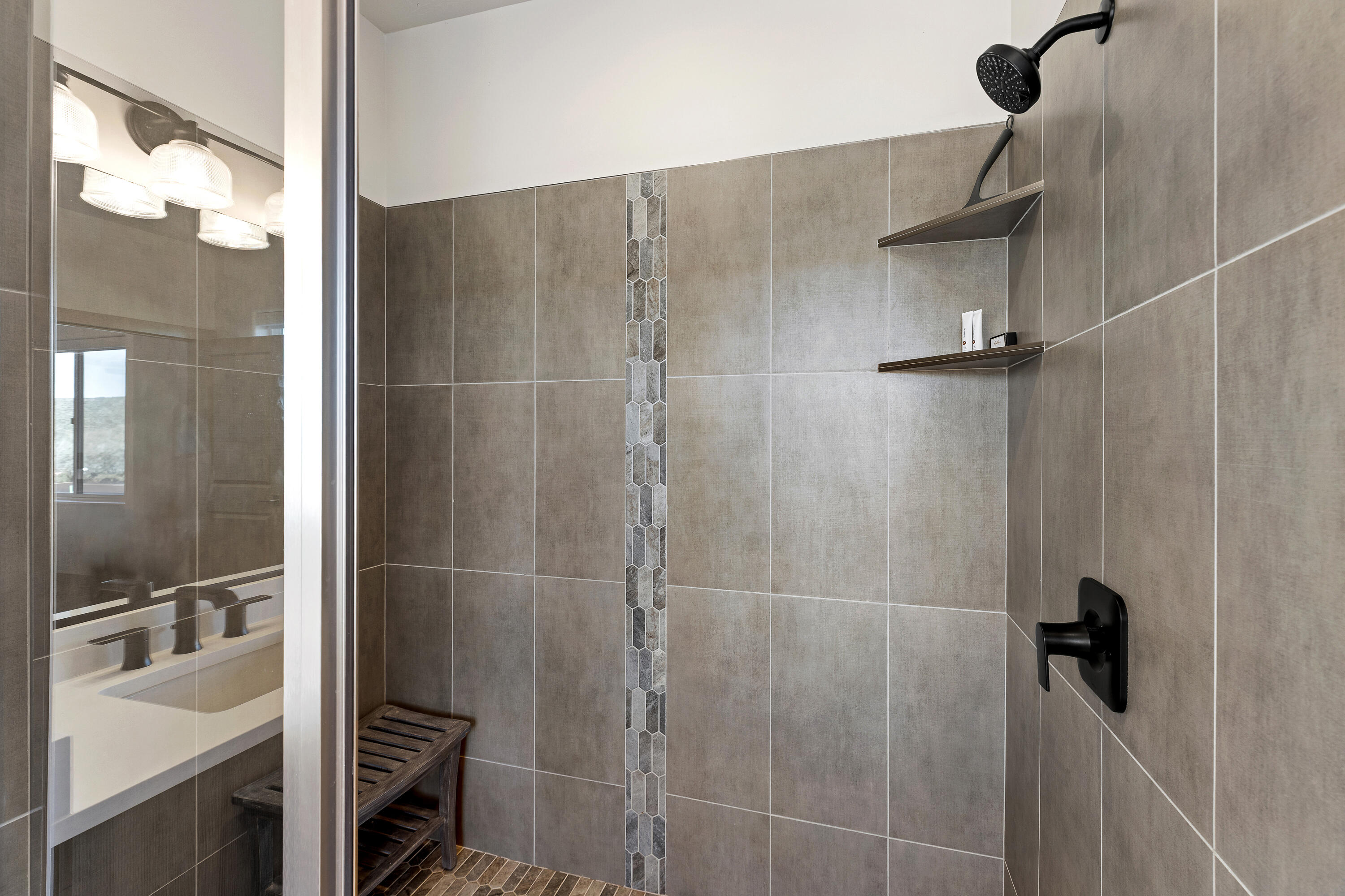 HERITAGE POINTE - Residential