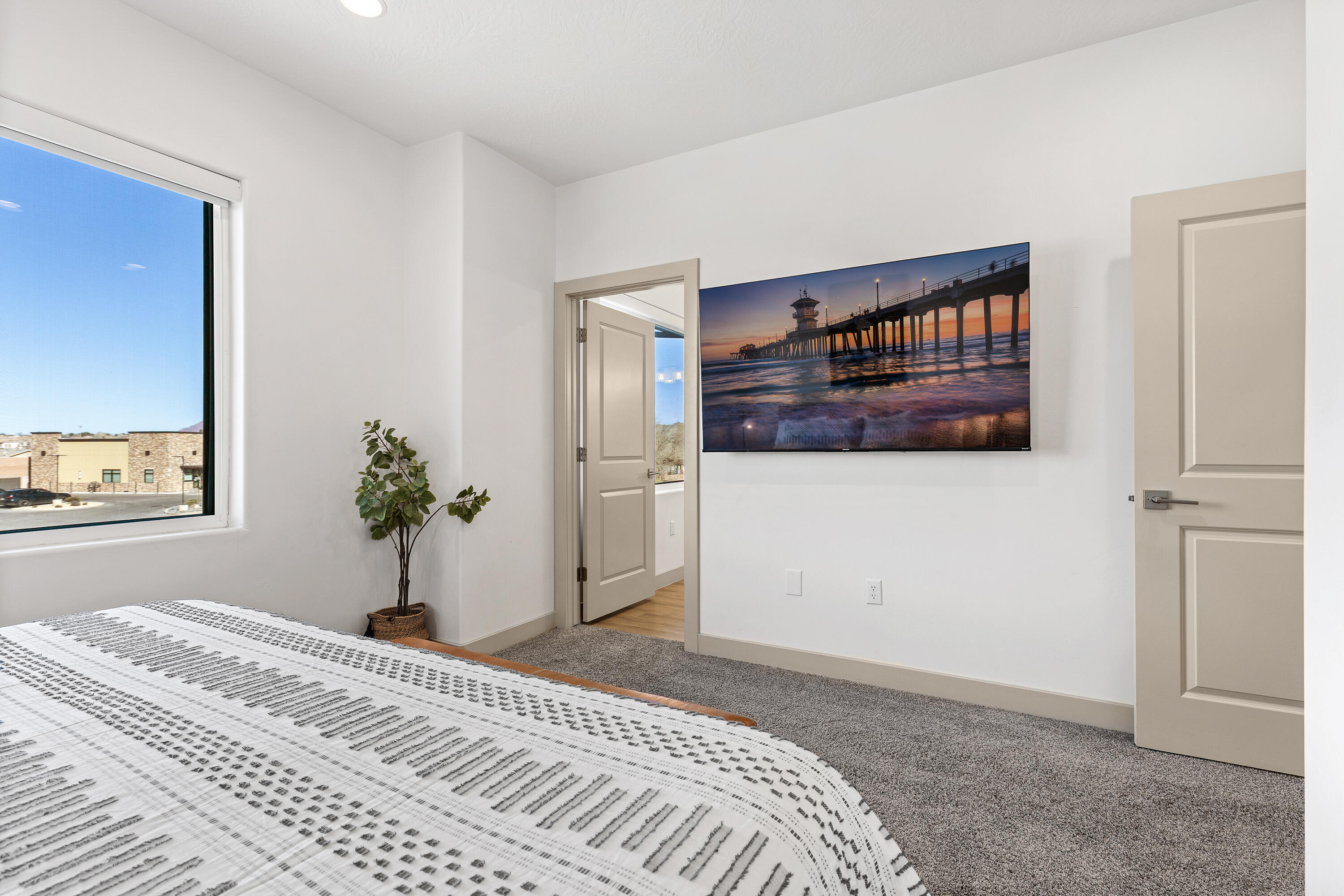 HERITAGE POINTE - Residential