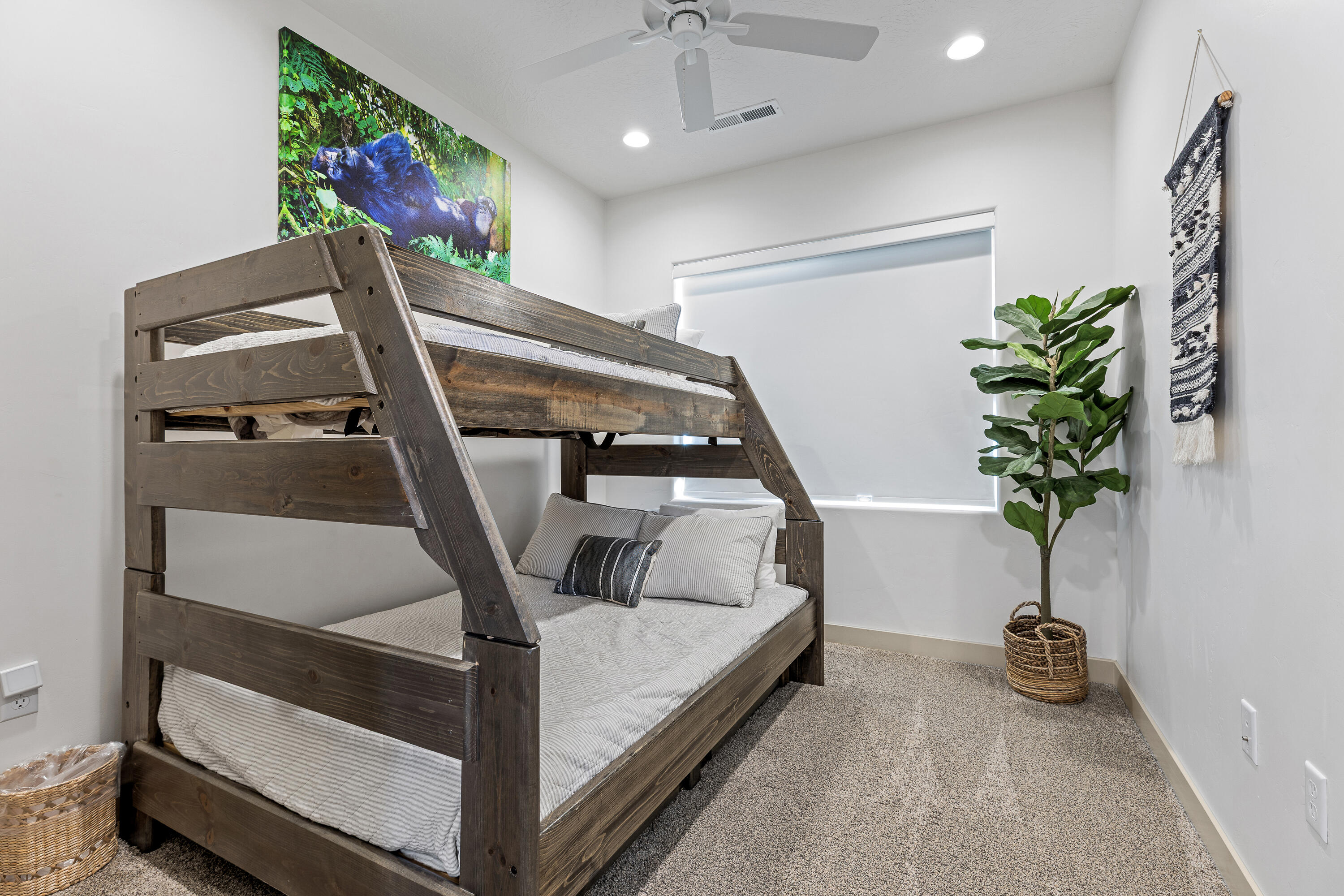 HERITAGE POINTE - Residential