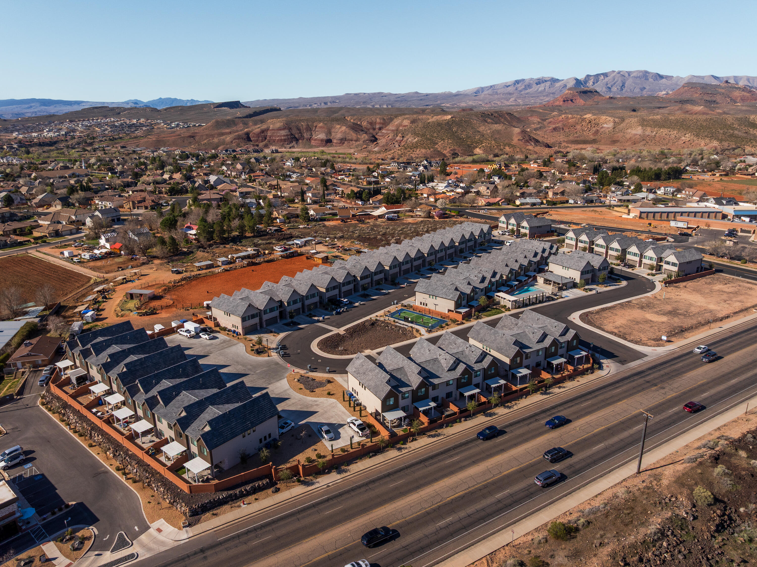 HERITAGE POINTE - Residential