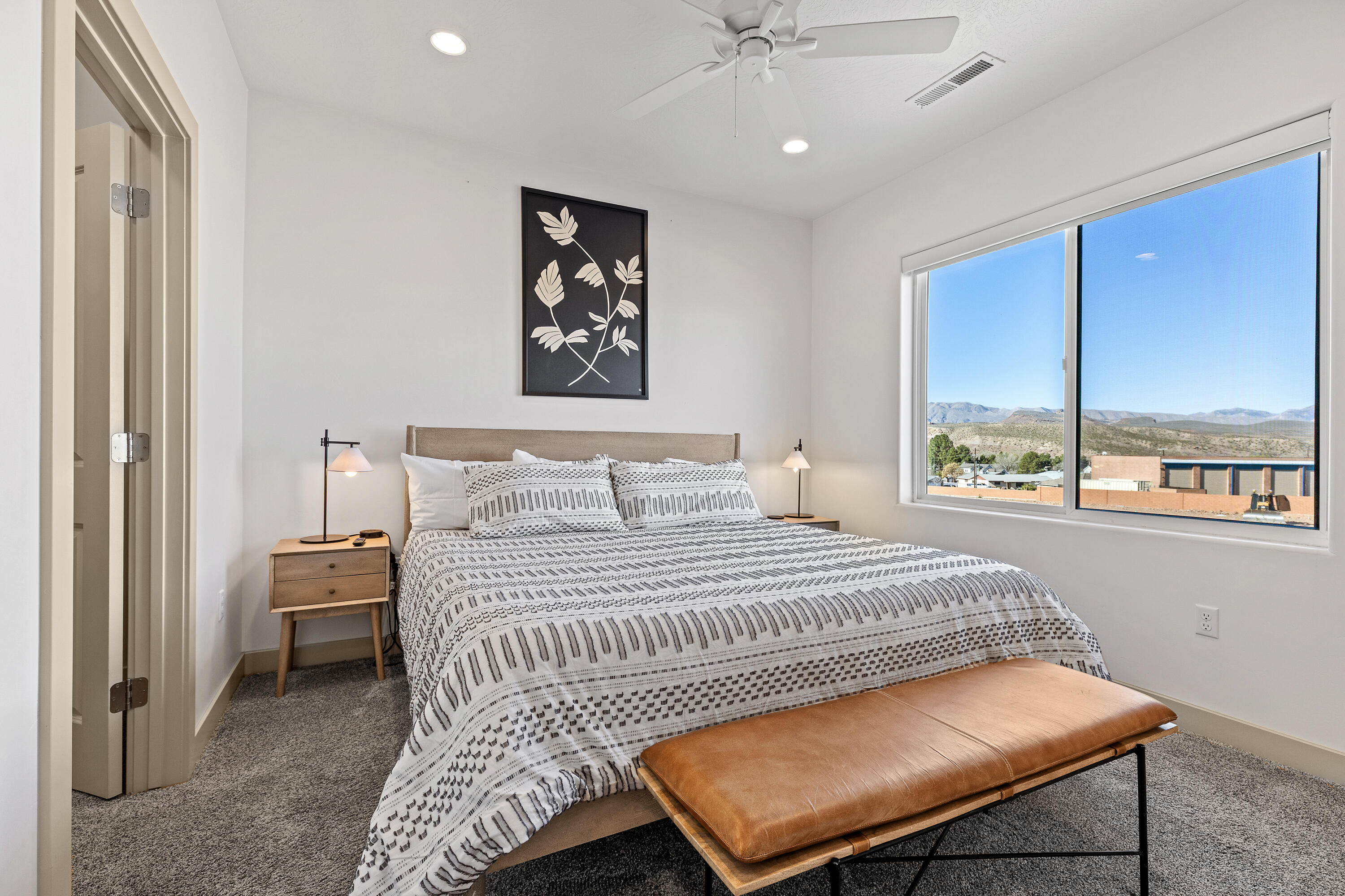 HERITAGE POINTE - Residential