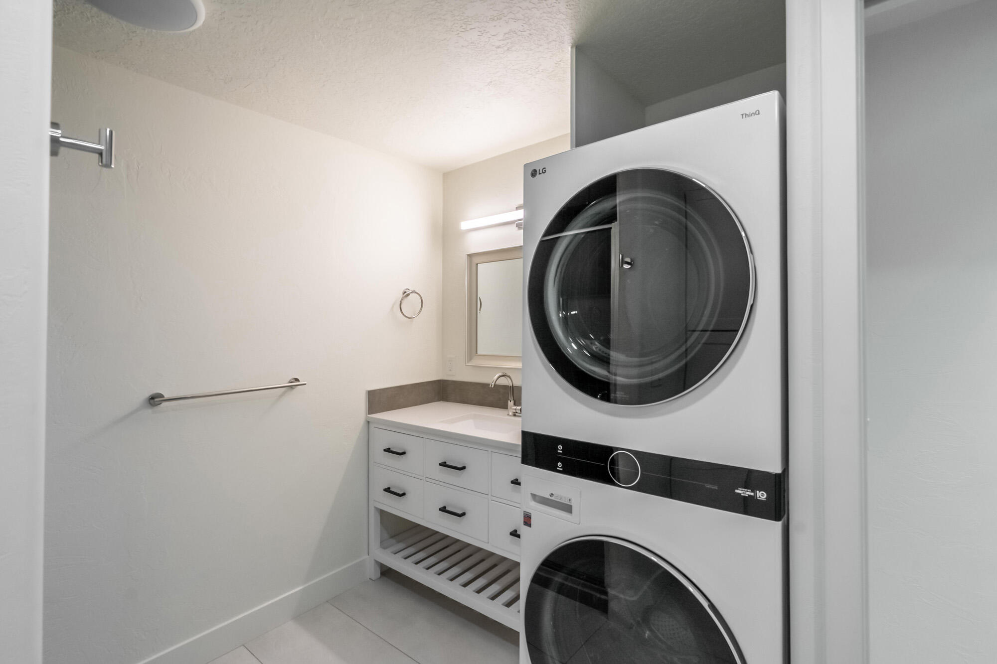 SILVERSTONE AT GREEN SPRINGS - Residential