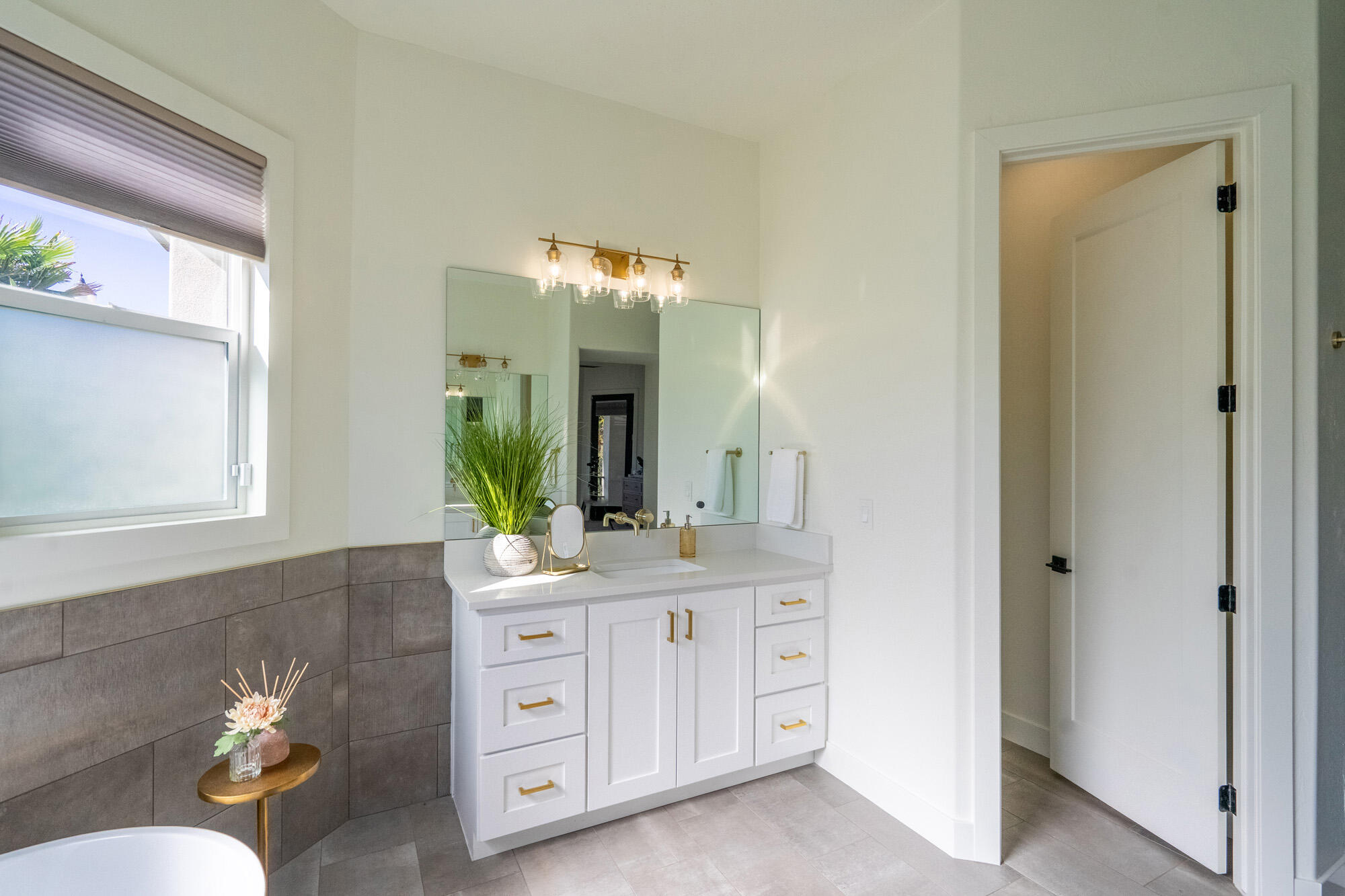 SILVERSTONE AT GREEN SPRINGS - Residential