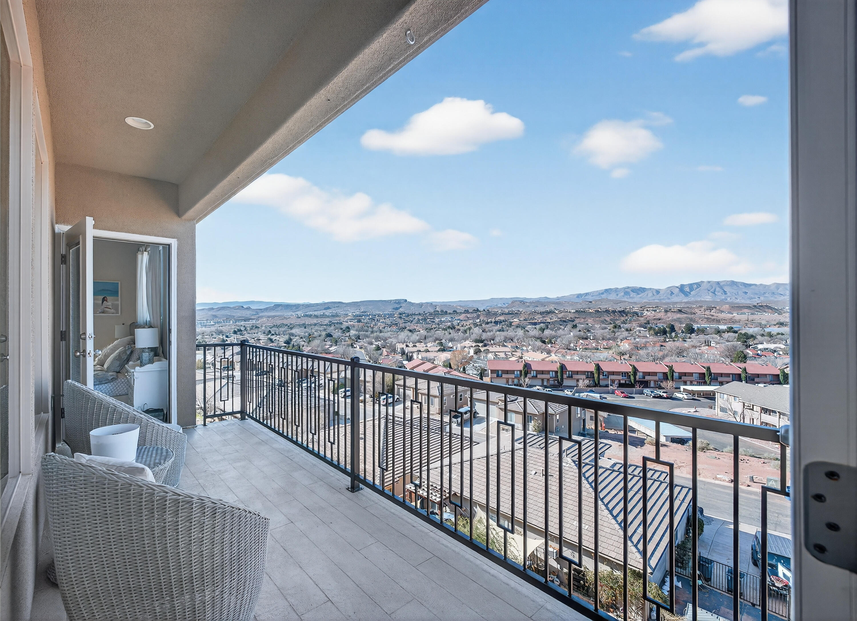 SHADOW MOUNTAIN TOWNHOMES - Residential