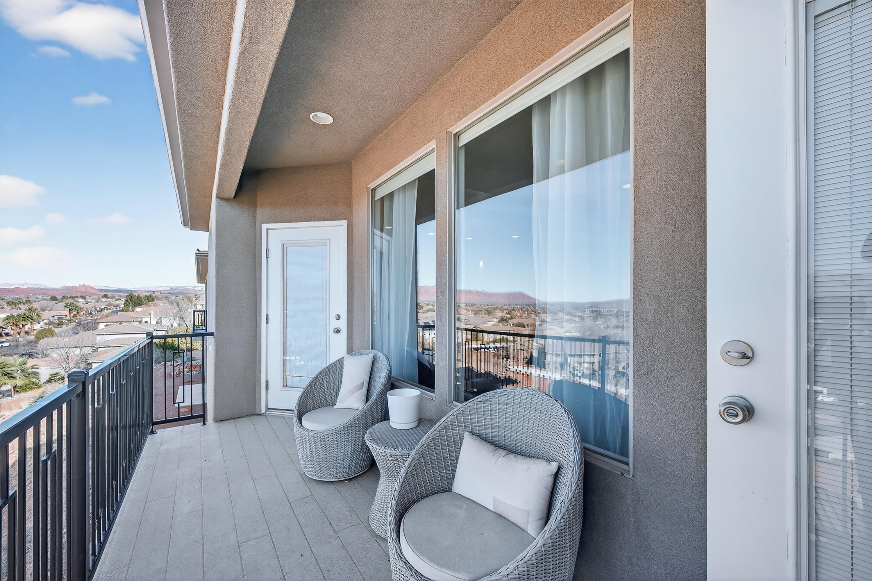 SHADOW MOUNTAIN TOWNHOMES - Residential