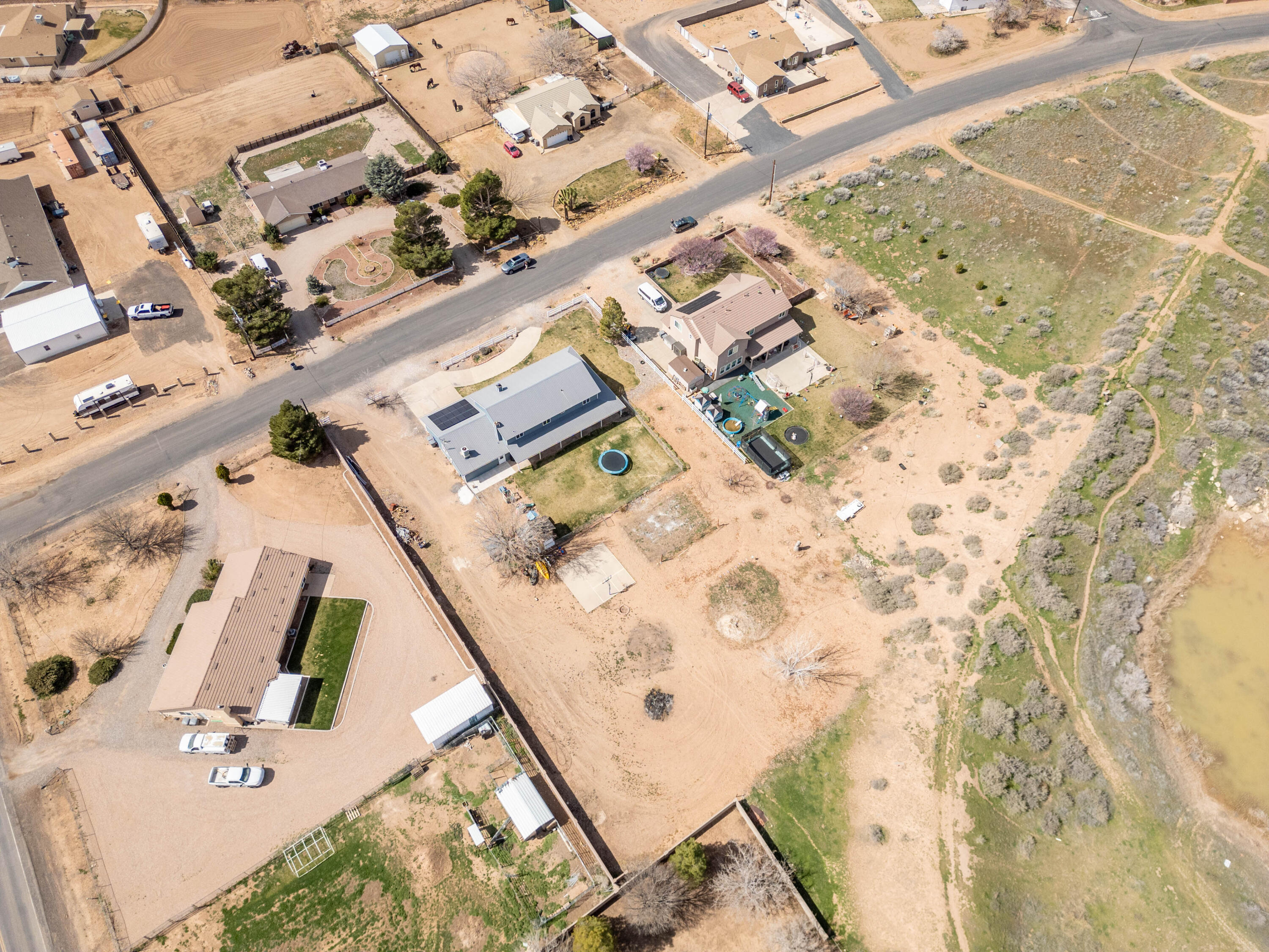 DIAMOND VALLEY ACRES - Residential