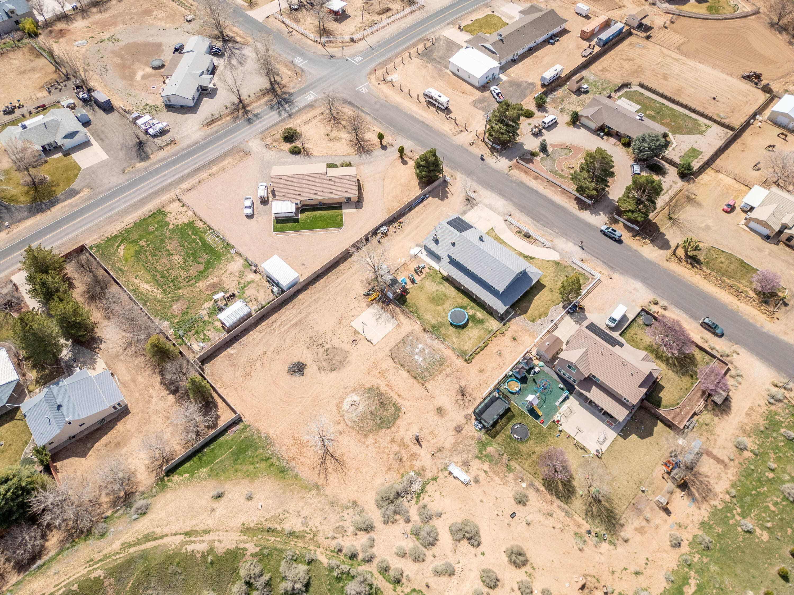 DIAMOND VALLEY ACRES - Residential