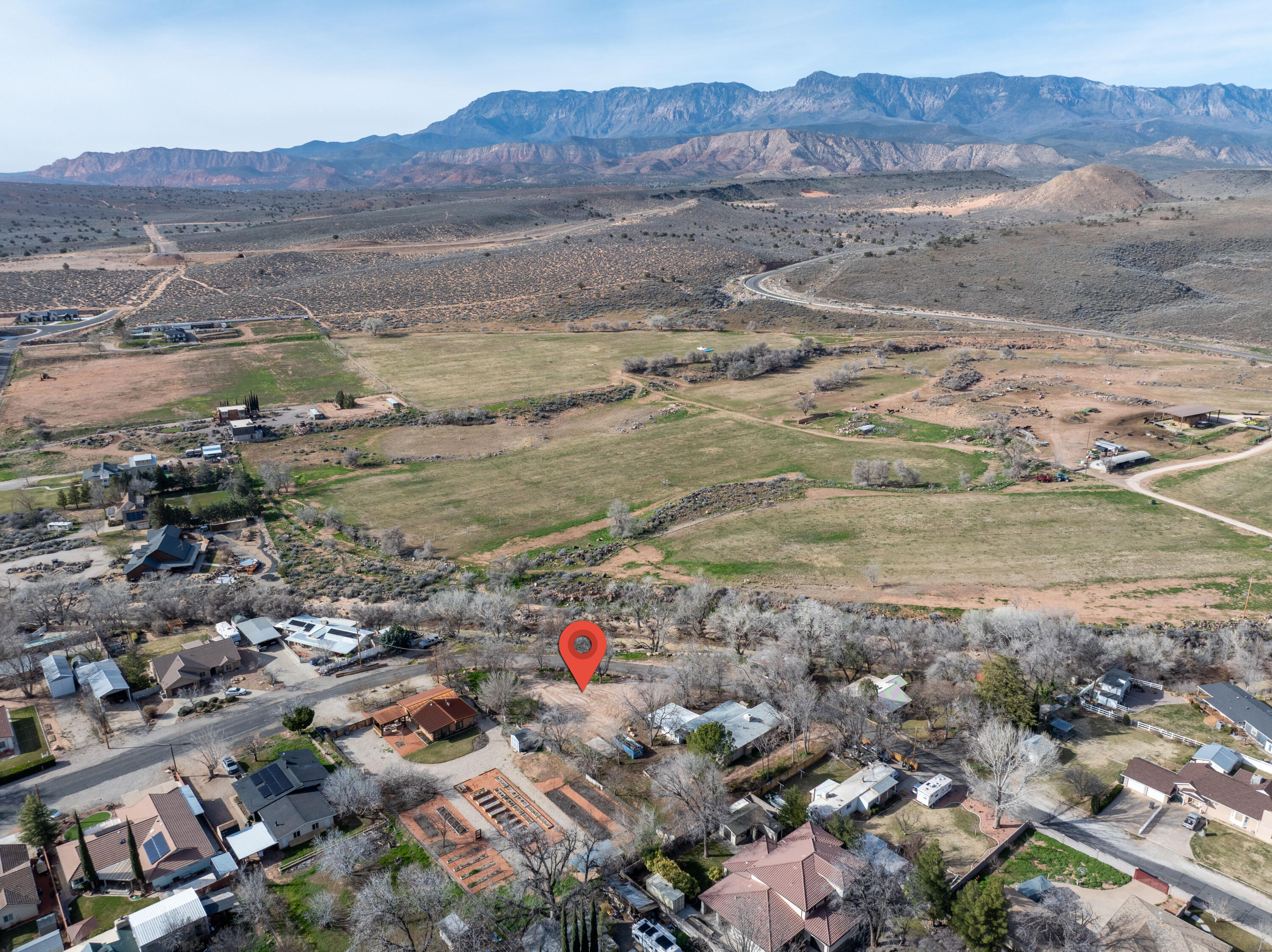 TOQUERVILLE TOWNSITE - Land