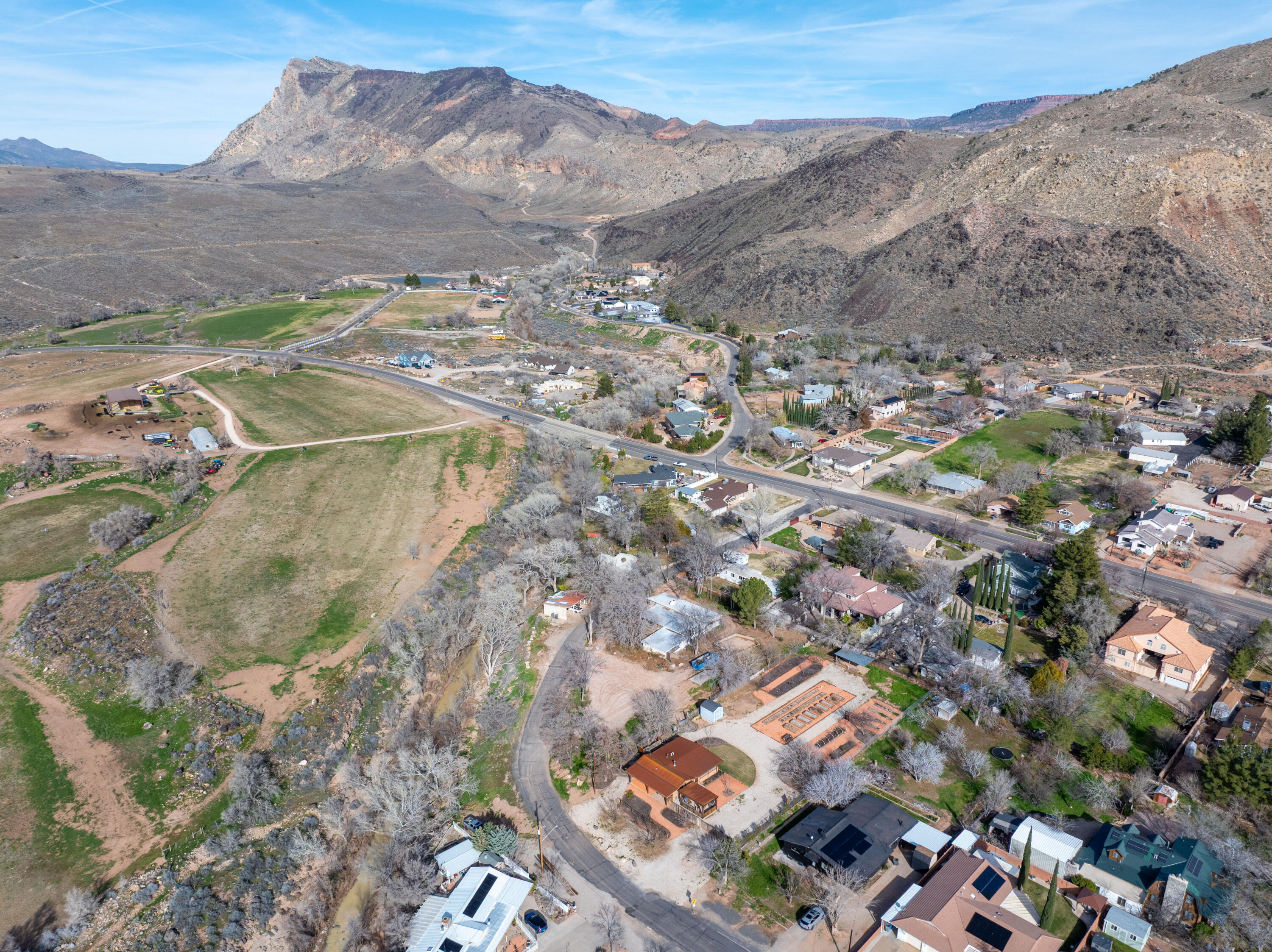 TOQUERVILLE TOWNSITE - Land