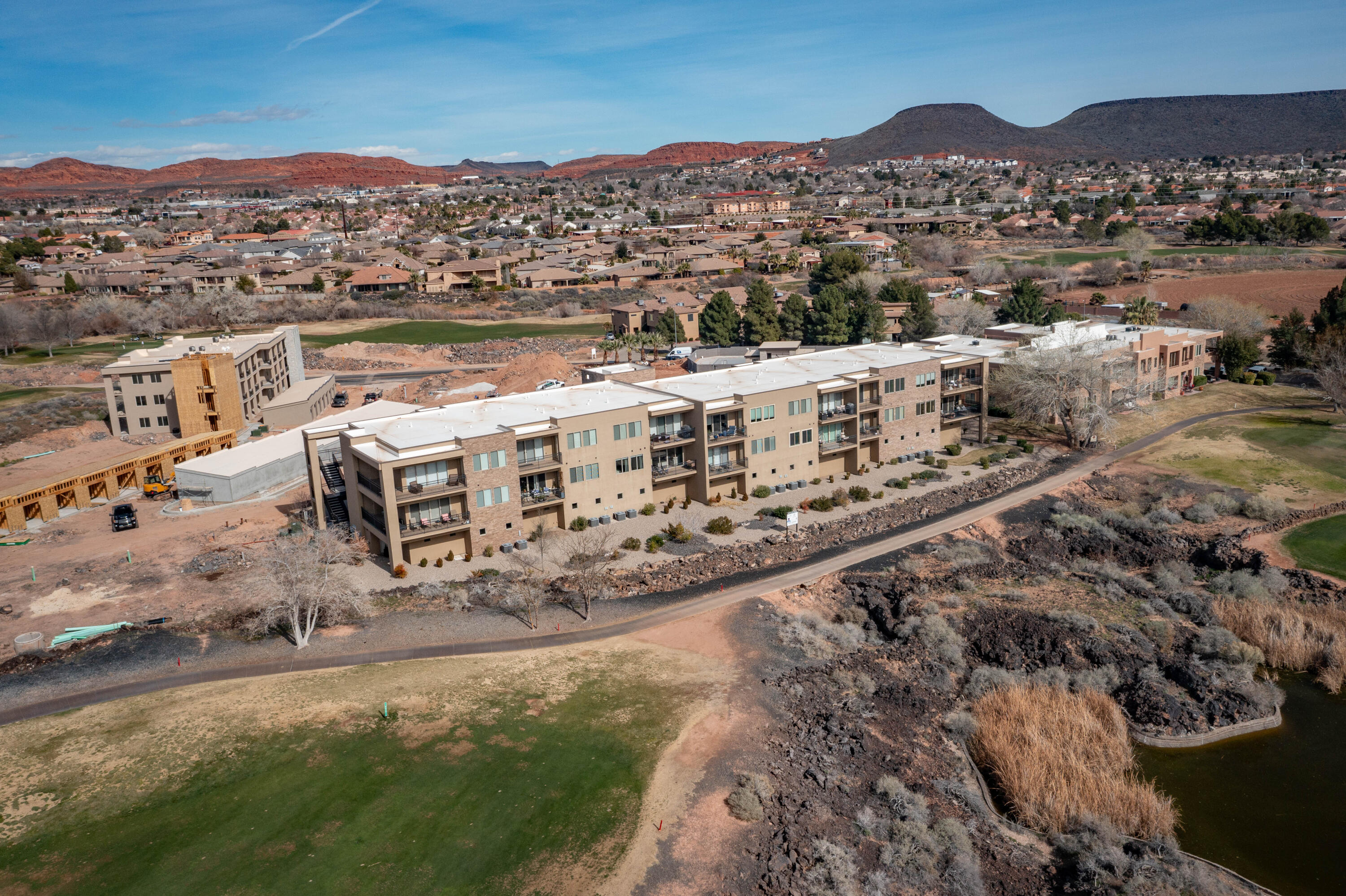 SIENNA PARK CONDOS - Residential