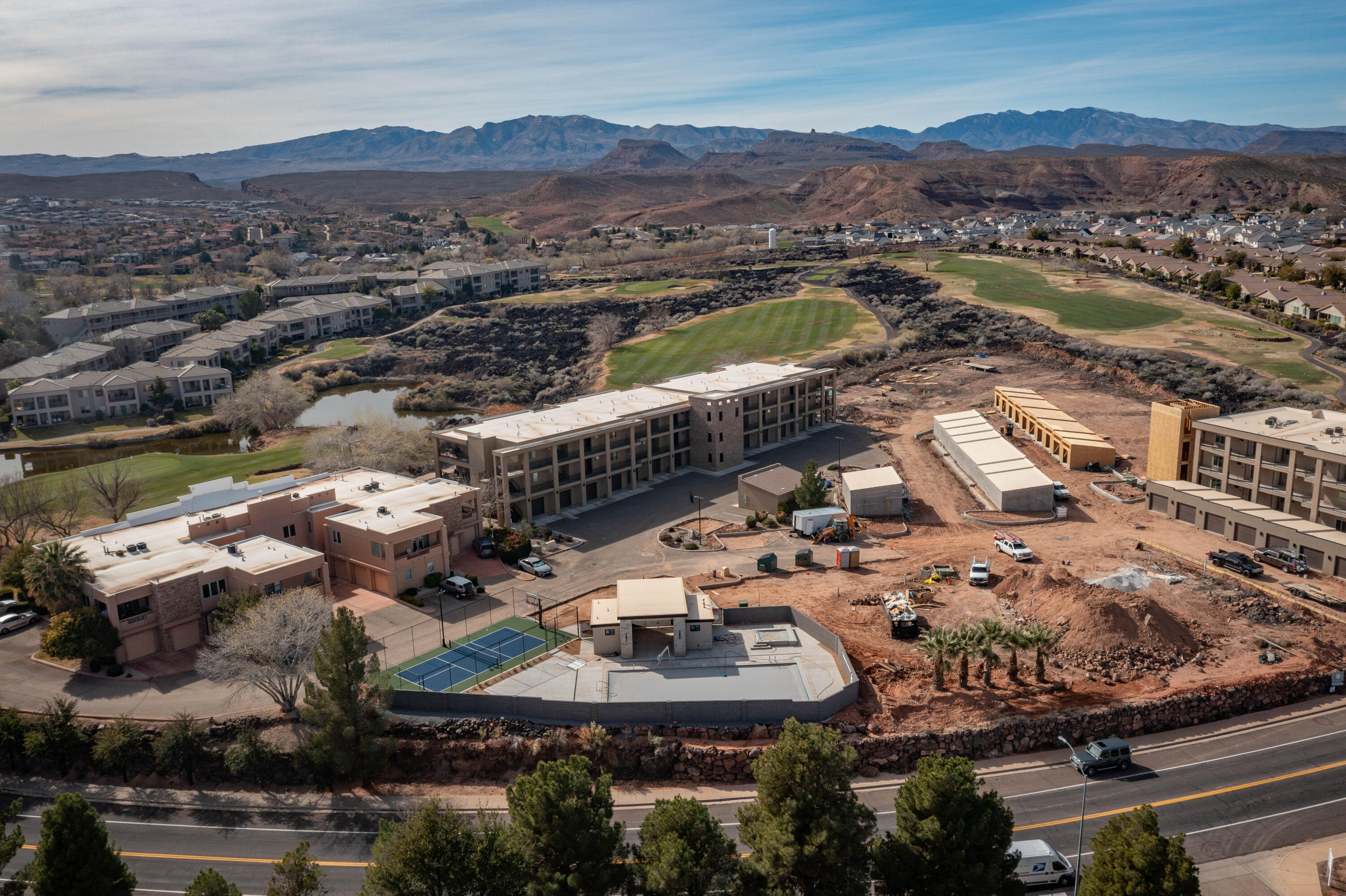 SIENNA PARK CONDOS - Residential