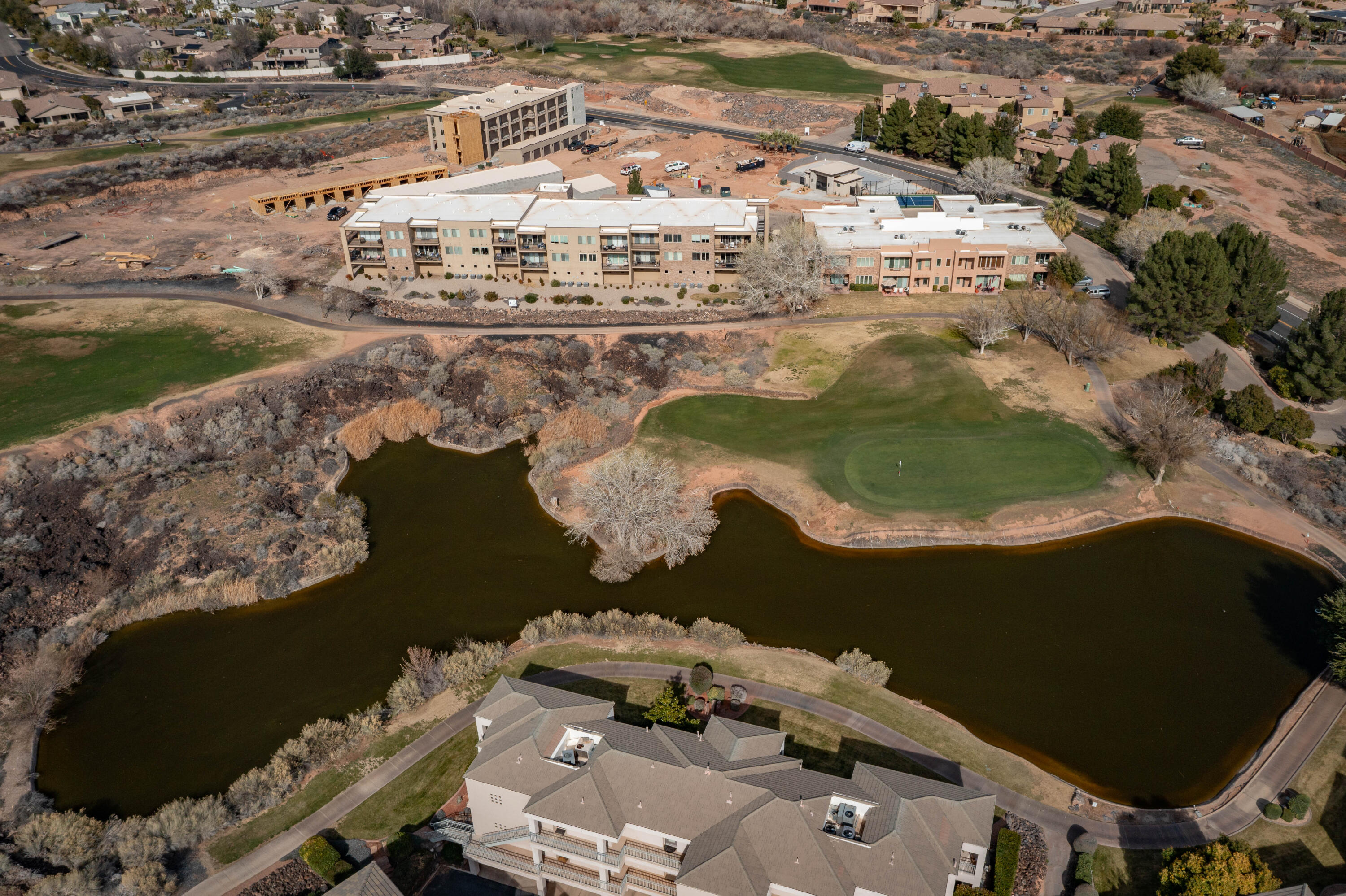 SIENNA PARK CONDOS - Residential