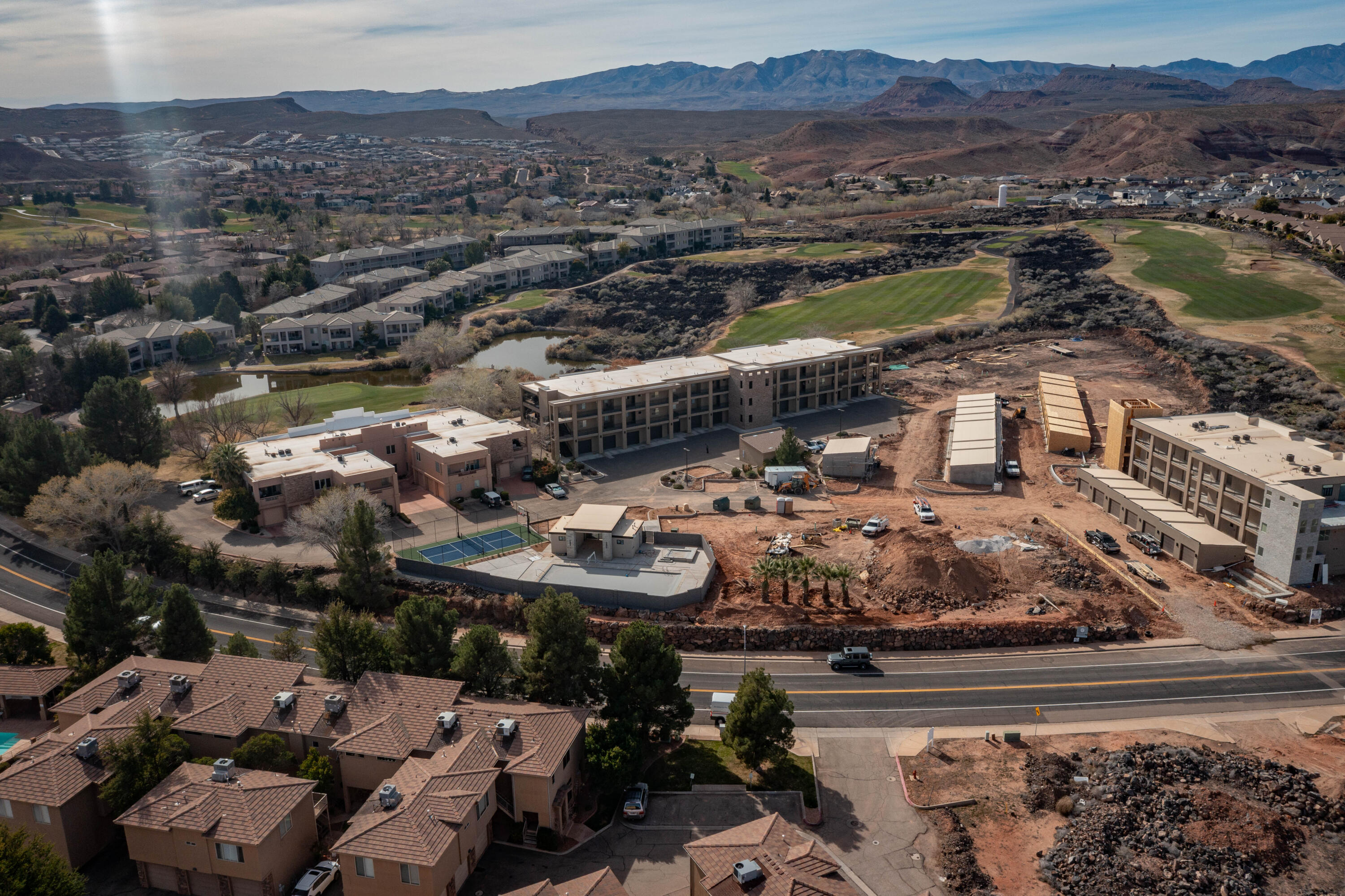 SIENNA PARK CONDOS - Residential