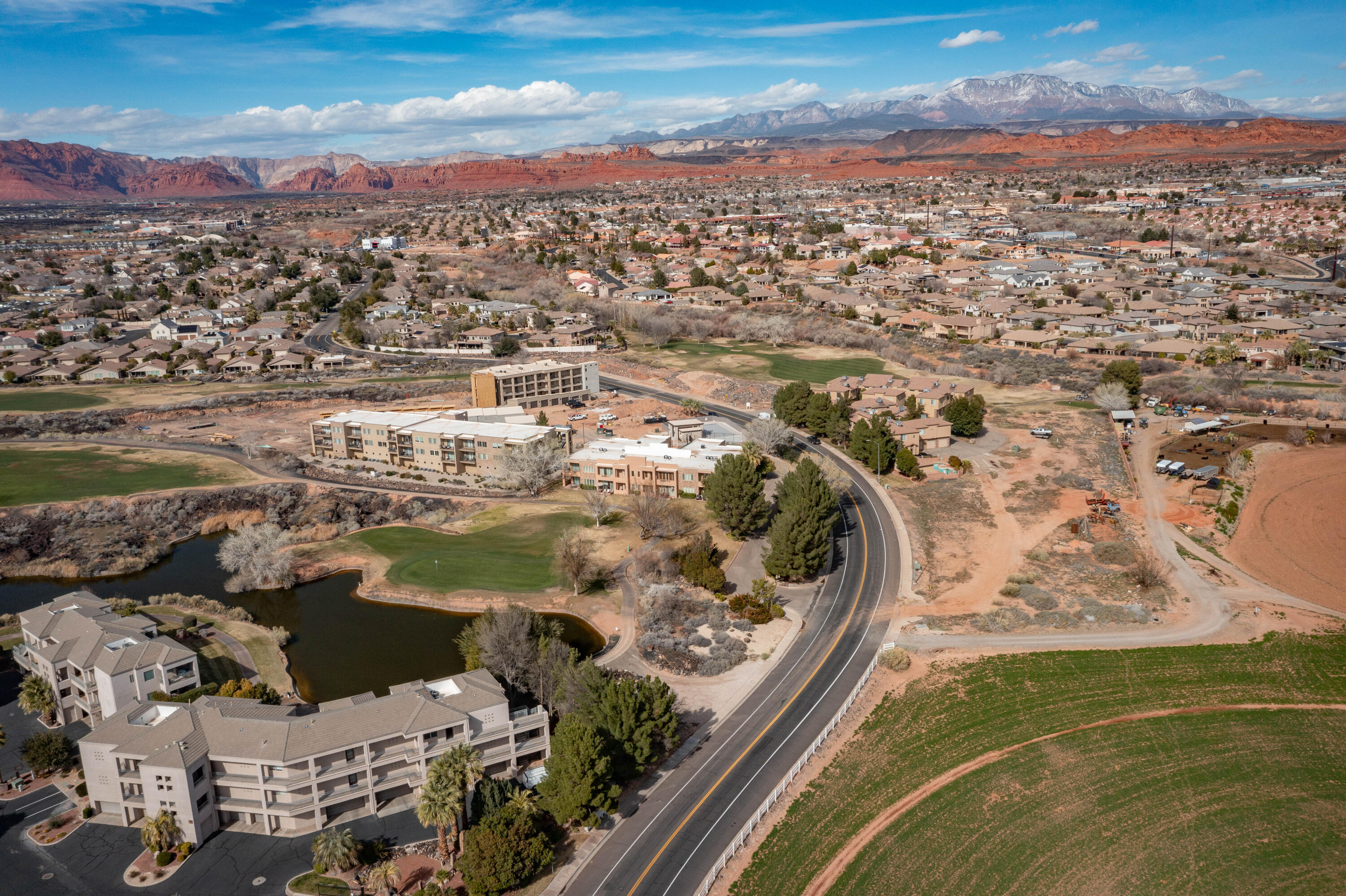 SIENNA PARK CONDOS - Residential