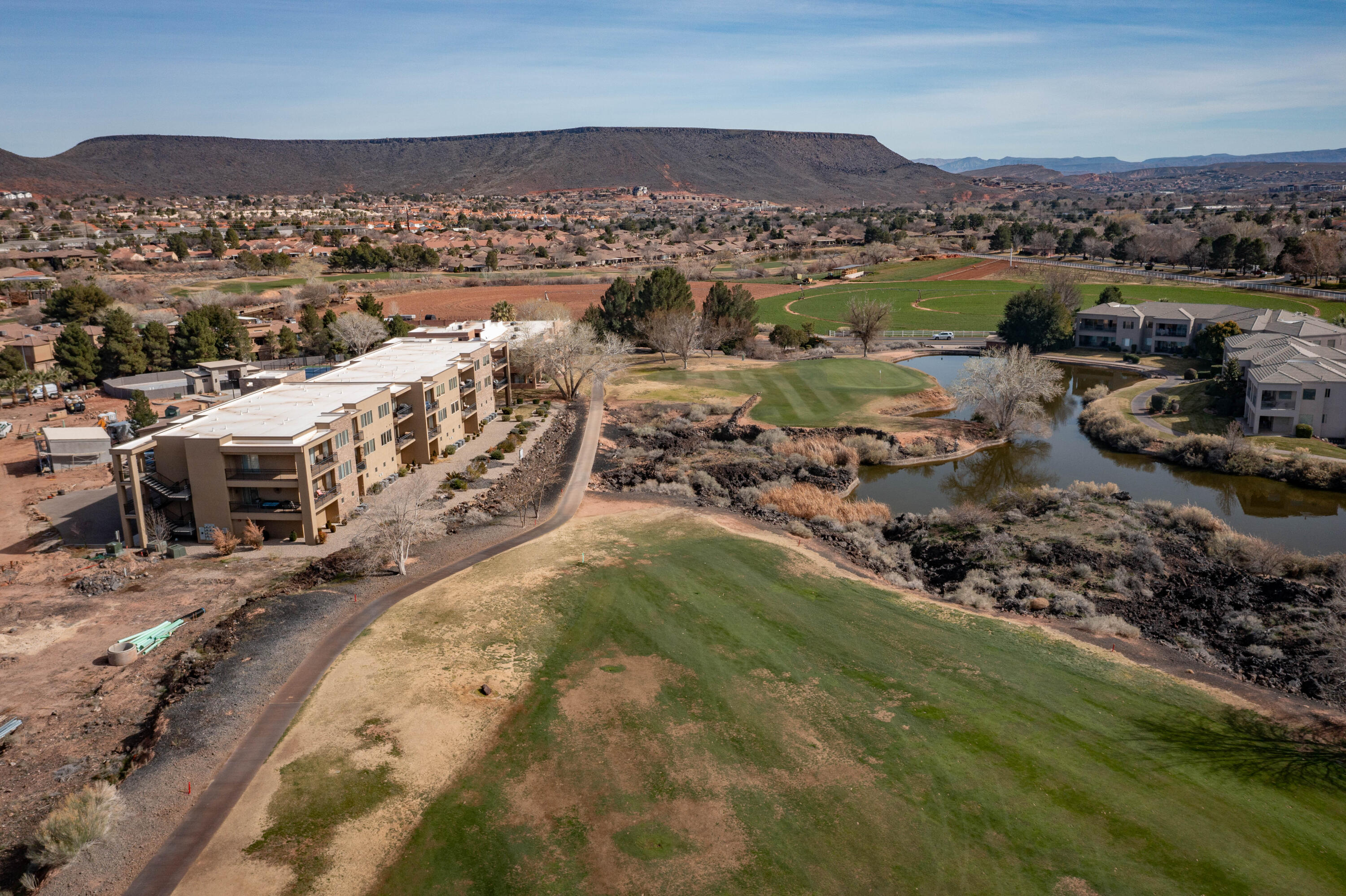 SIENNA PARK CONDOS - Residential