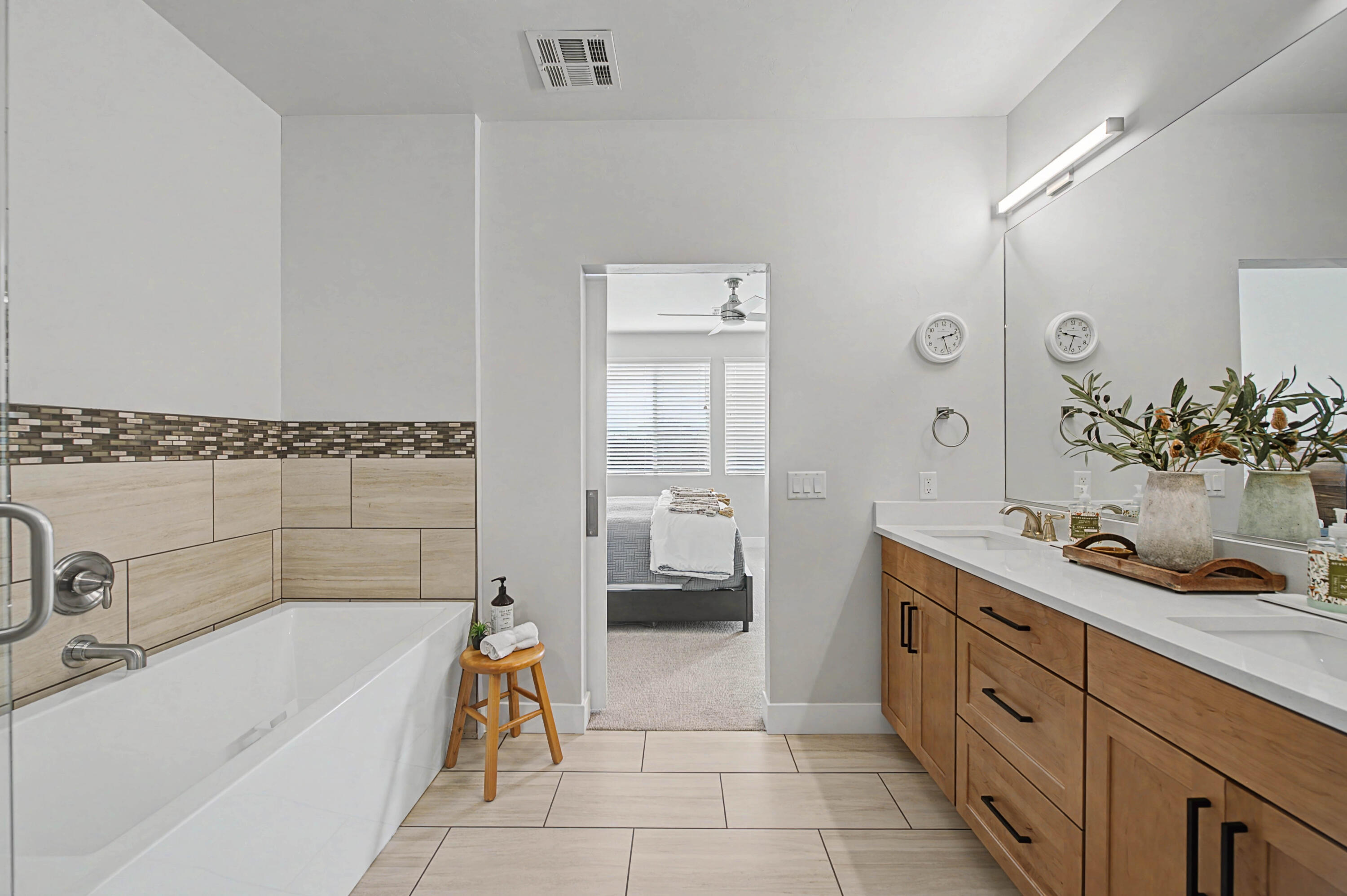 SIENNA PARK CONDOS - Residential