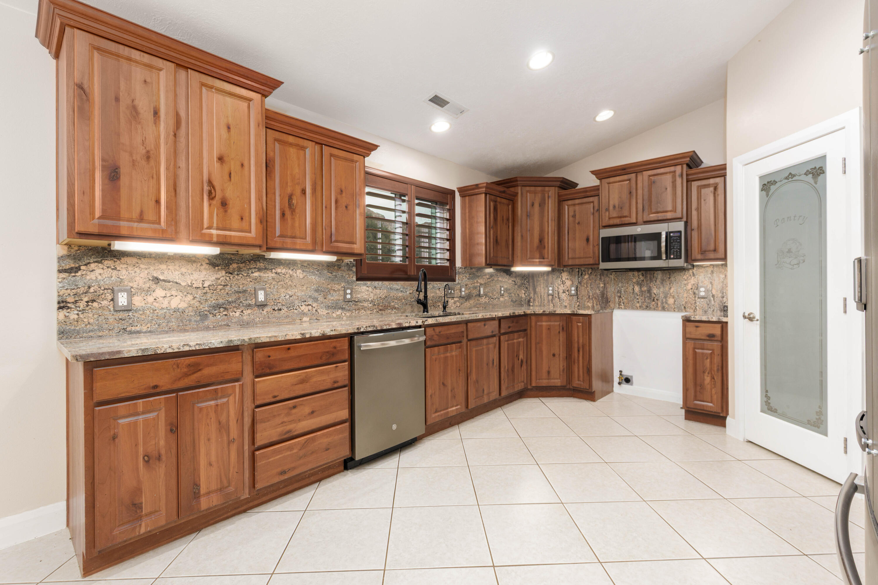 SOUTH ZION ESTATES - Residential