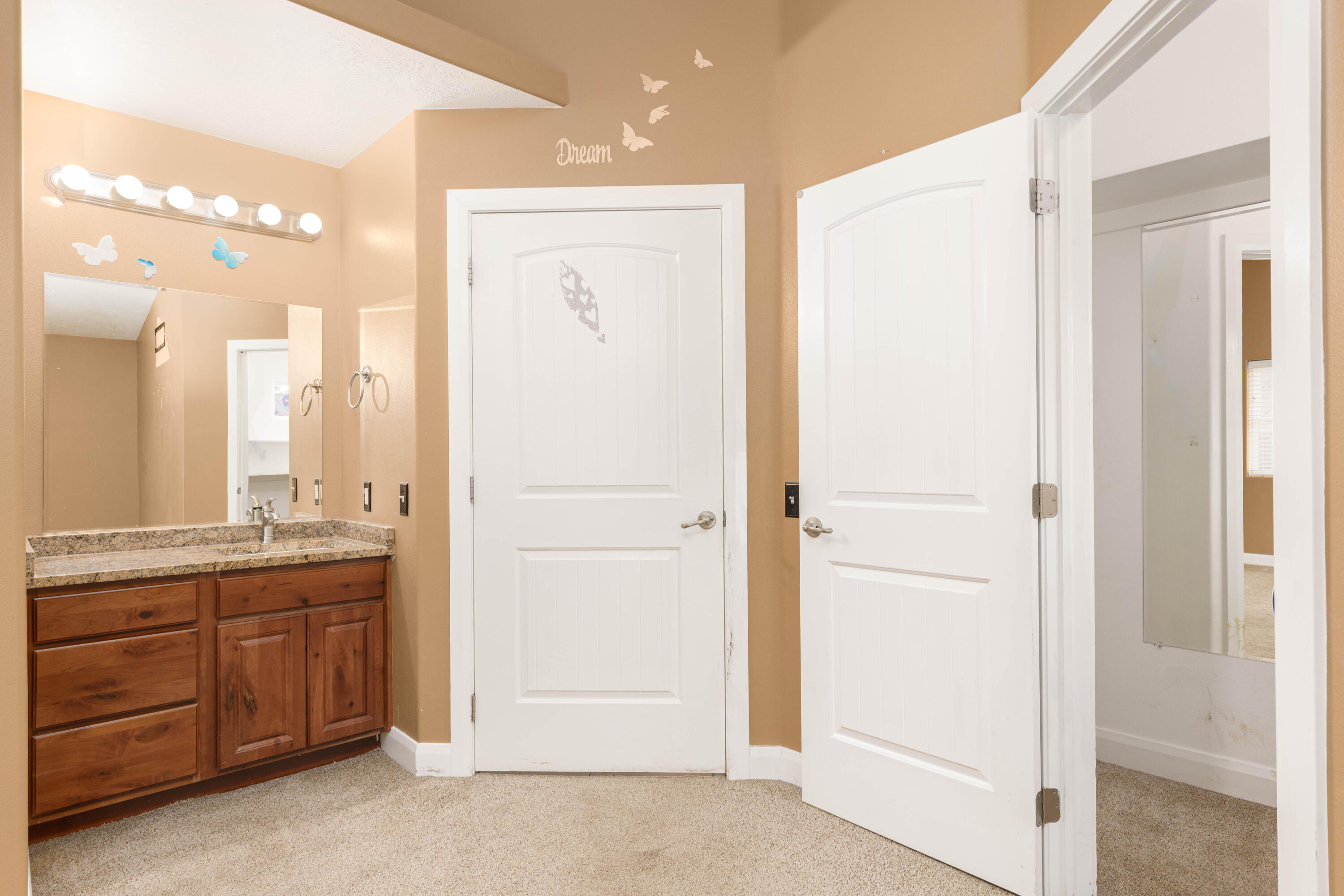 SOUTH ZION ESTATES - Residential