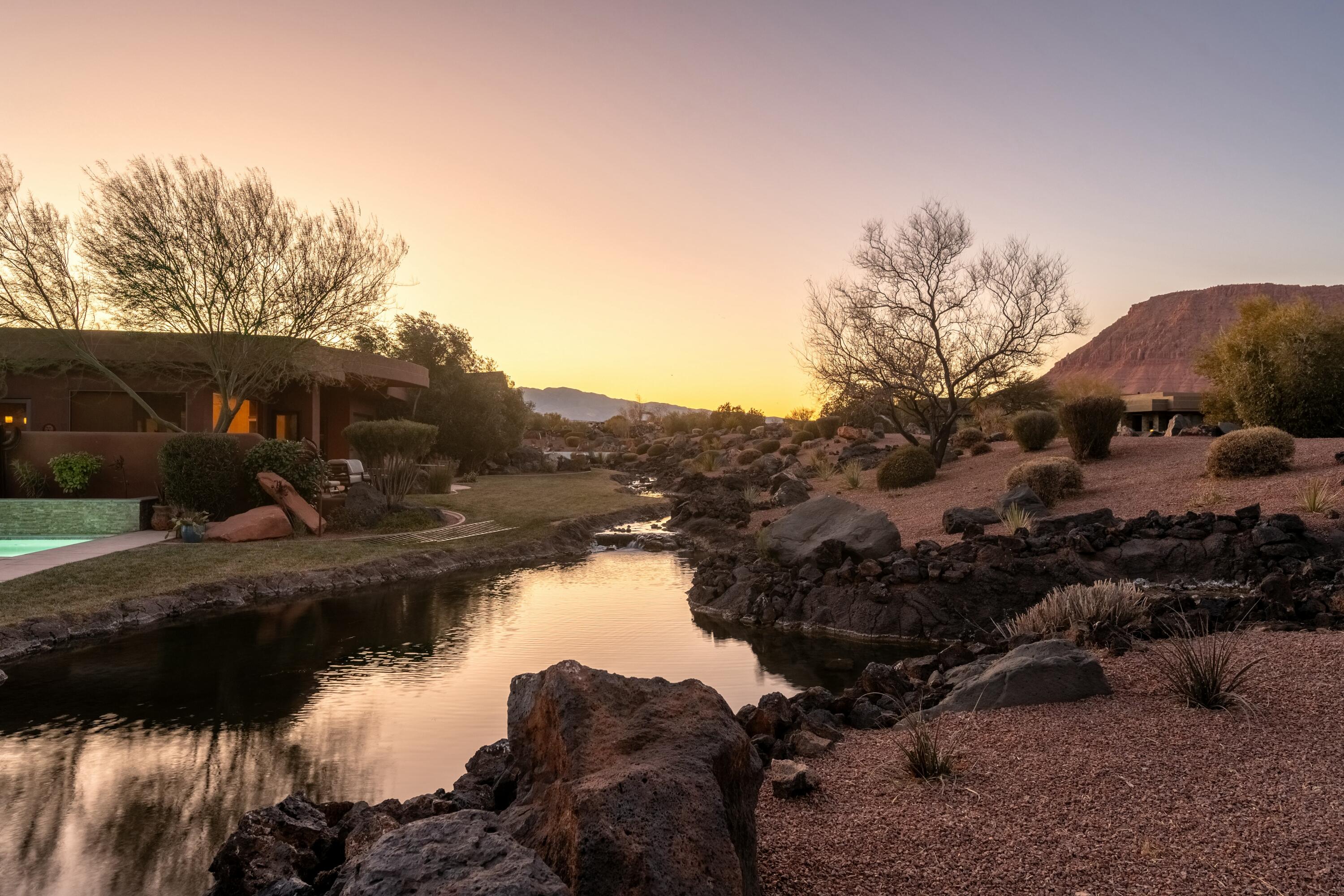 RESERVE OF ENTRADA SNOW CANYON PATIO HOMES - Residential