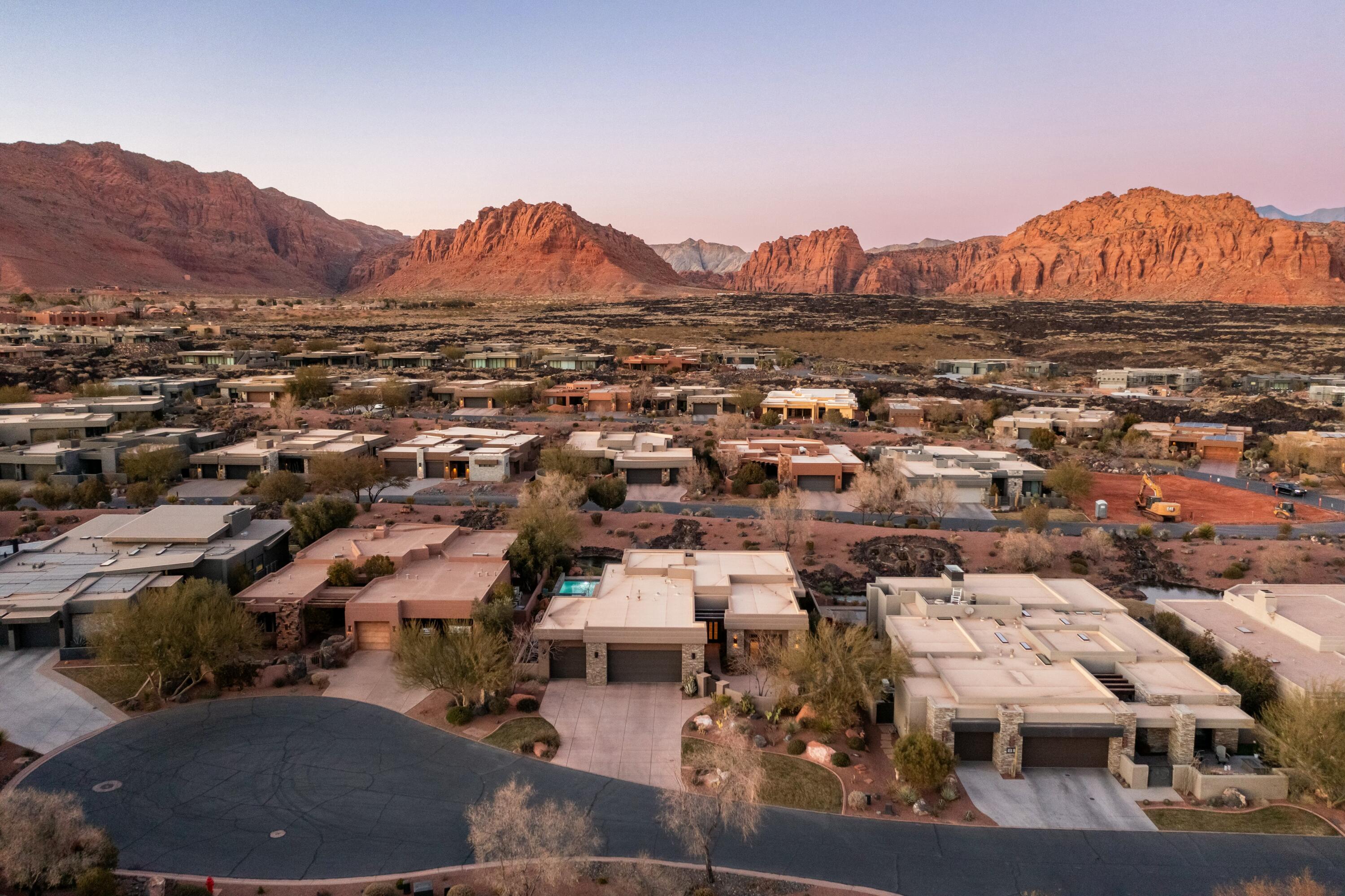 RESERVE OF ENTRADA SNOW CANYON PATIO HOMES - Residential