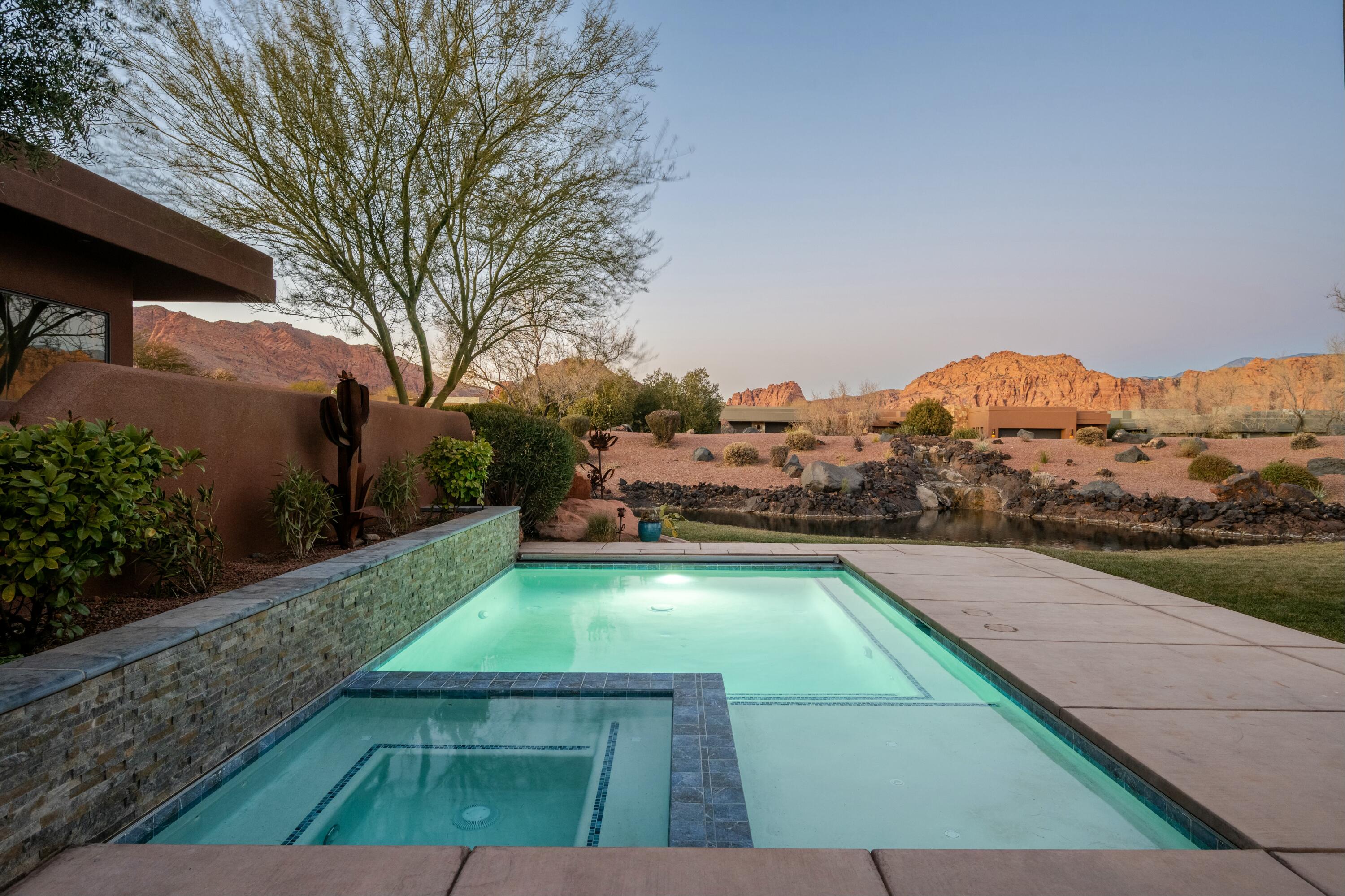 RESERVE OF ENTRADA SNOW CANYON PATIO HOMES - Residential