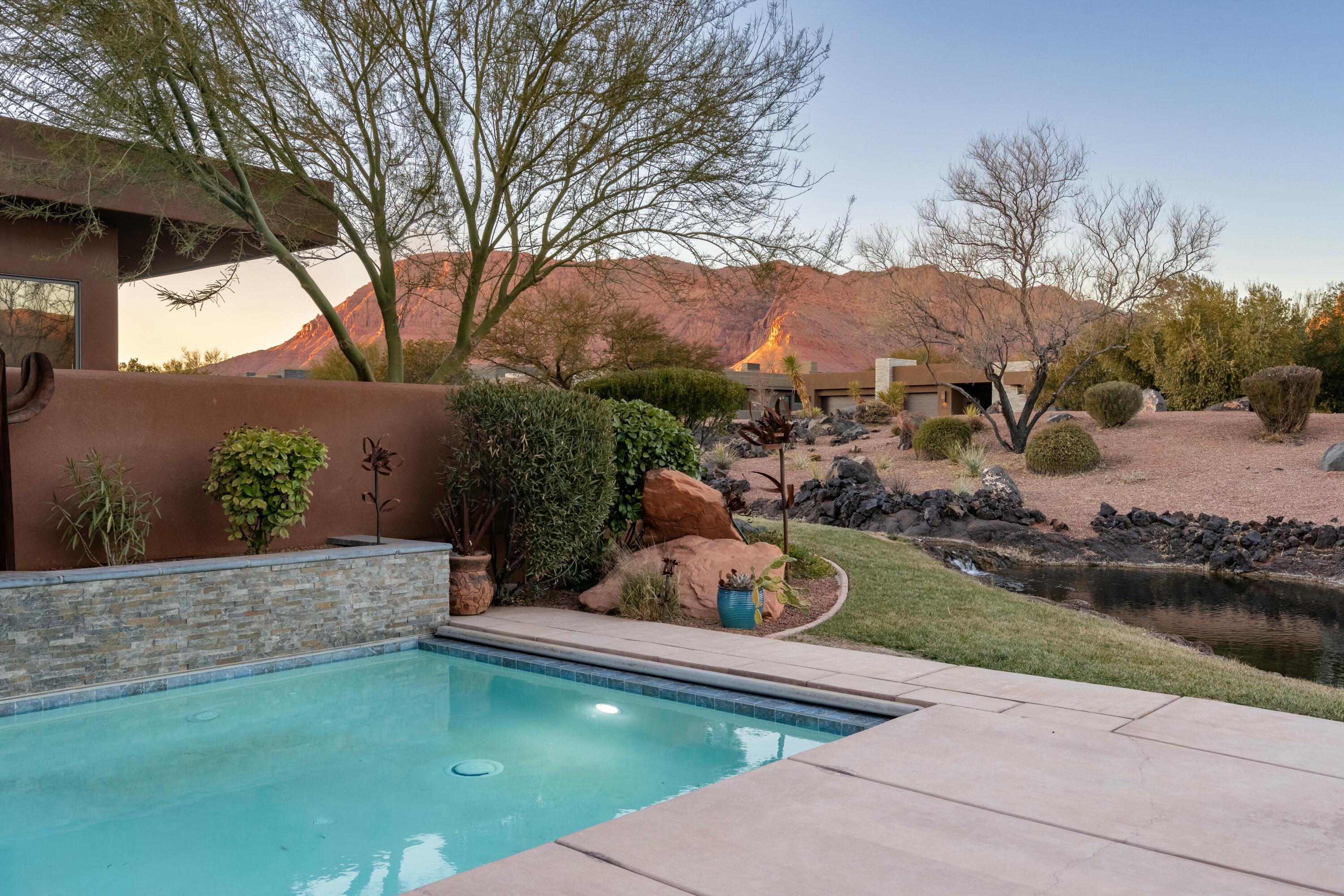 RESERVE OF ENTRADA SNOW CANYON PATIO HOMES - Residential