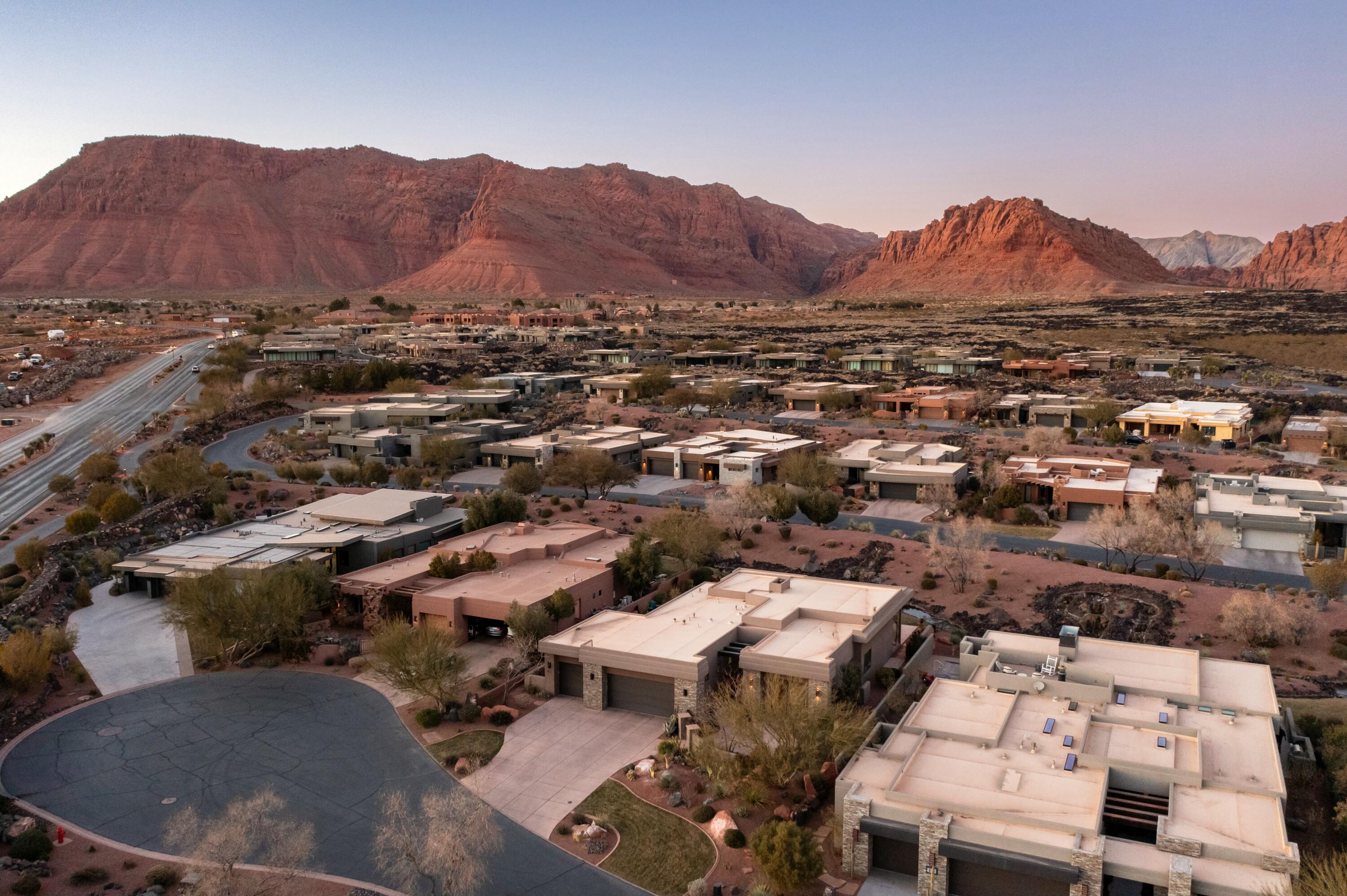 RESERVE OF ENTRADA SNOW CANYON PATIO HOMES - Residential